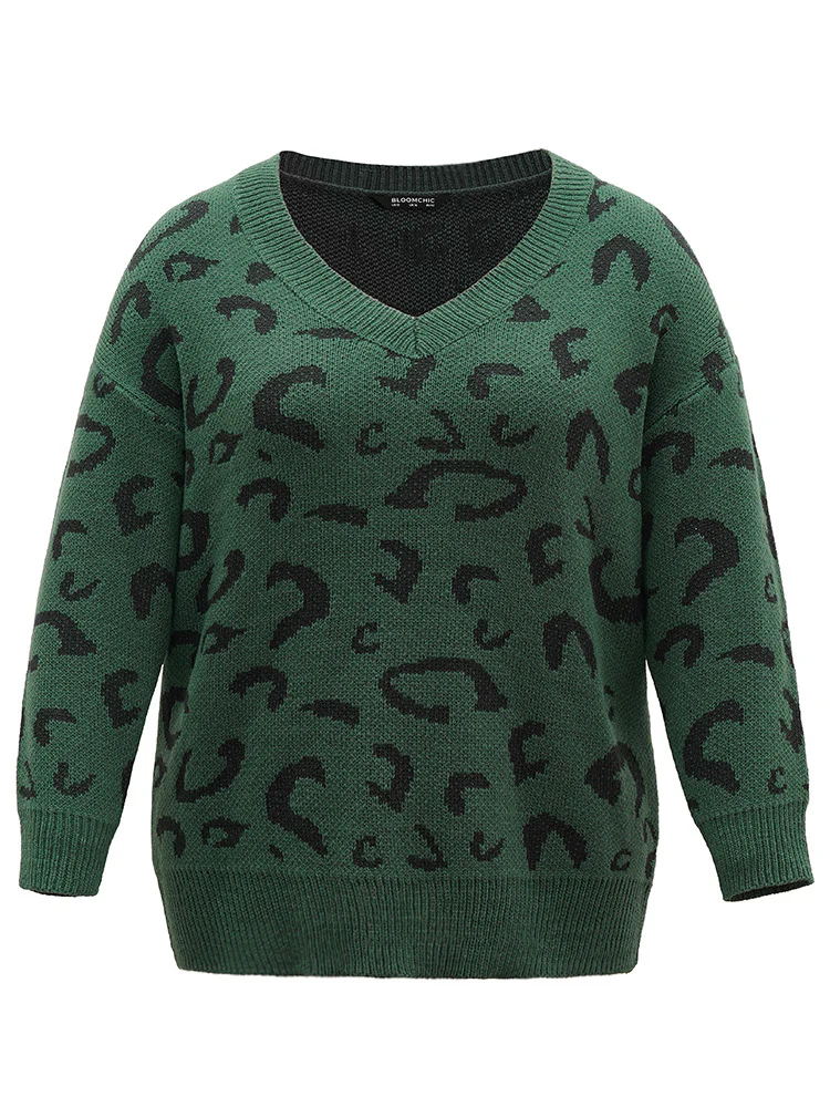 Supersoft Essentials Leopard Print Drop Shoulder Pullover - Image 6