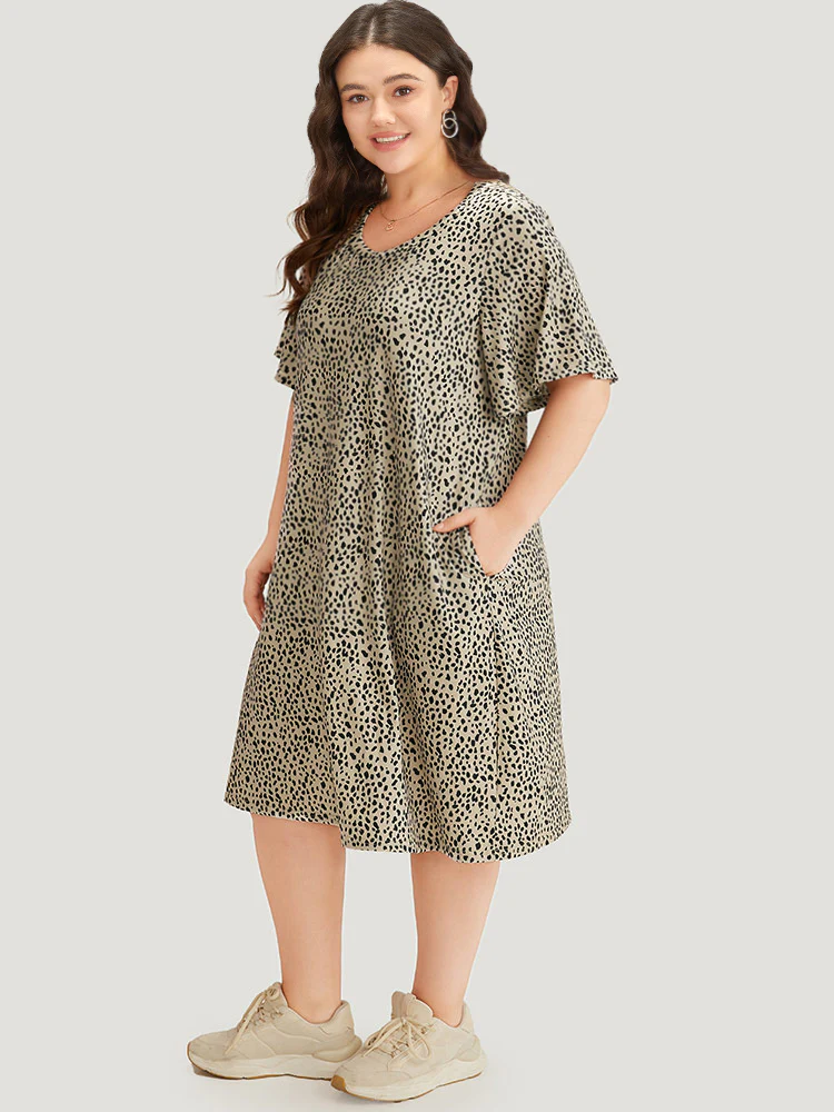 Supersoft Essentials Leopard Print Pocket Crew Neck Flutter Sleeve Dress - Image 2