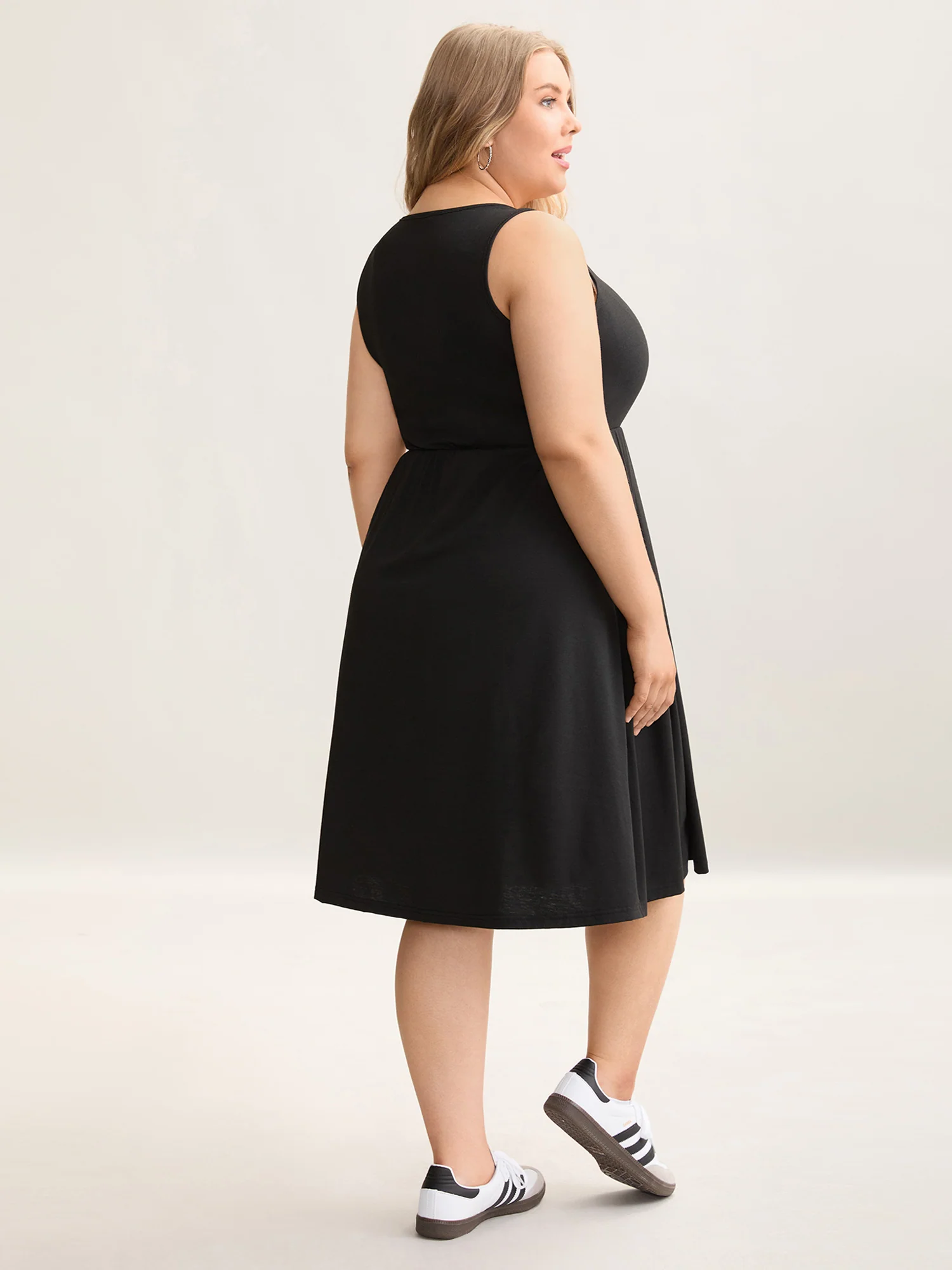 Supersoft Essentials Pleated Stretchy Waist Mini Dress - Image 3