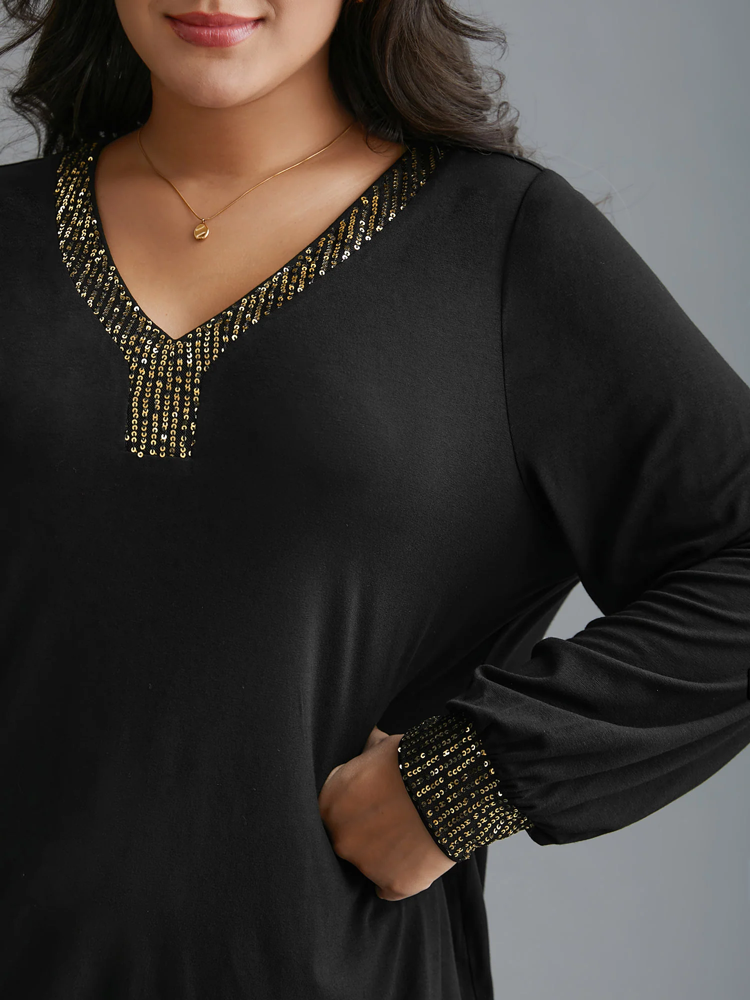 Supersoft Essentials Sequin V-Neck T-shirt - Image 2