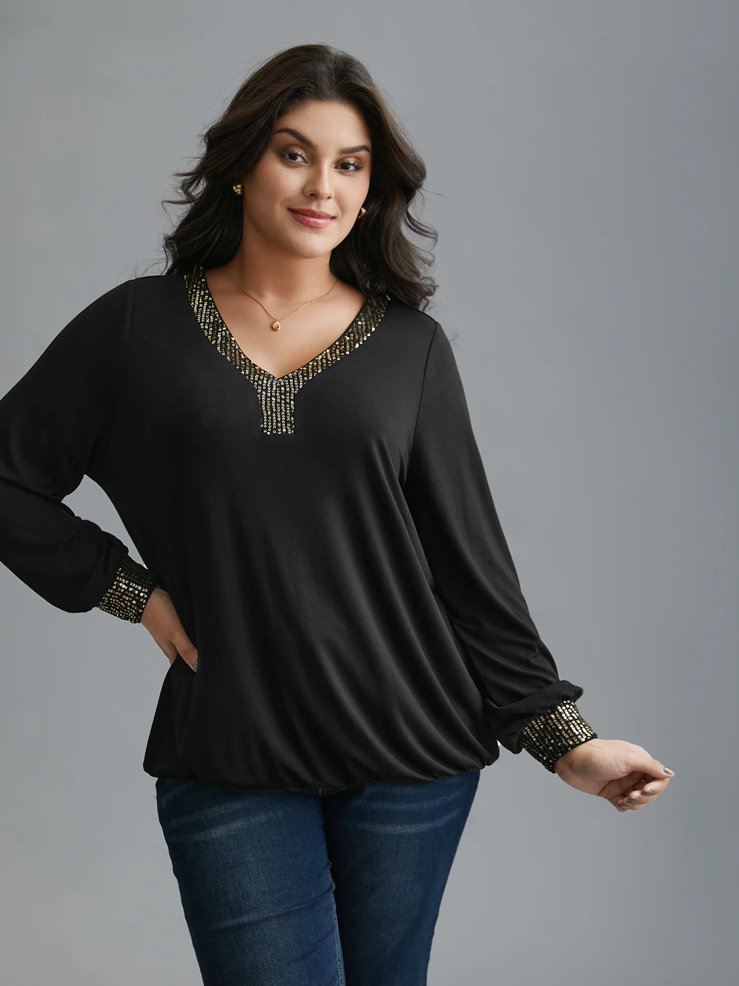 Supersoft Essentials Sequin V-Neck T-shirt - Image 3