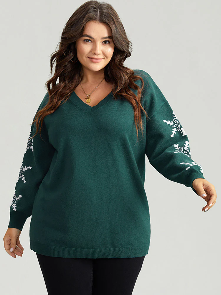 Supersoft Essentials Snowflake Print V Neck Pullover - Image 3