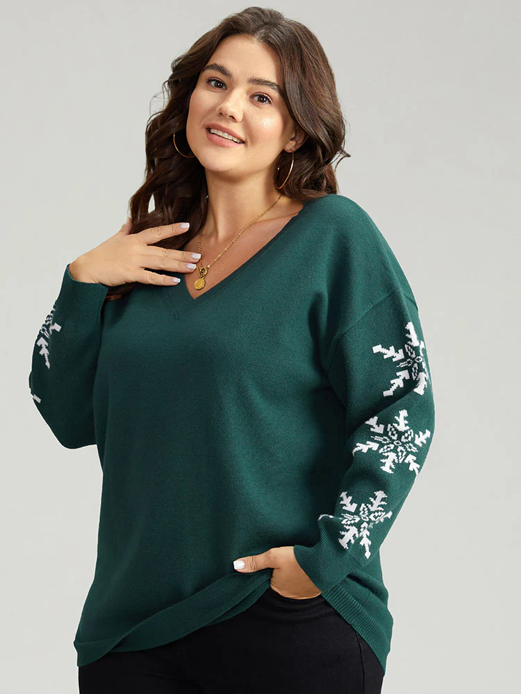 Supersoft Essentials Snowflake Print V Neck Pullover - Image 4