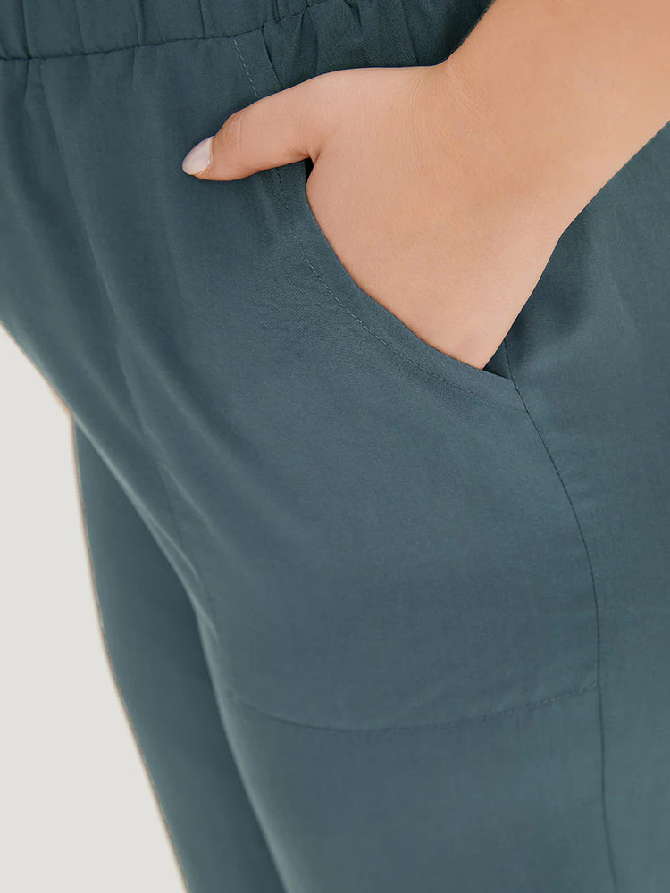 Supersoft Essentials Solid Patched Pocket Split Side Pants - Image 6
