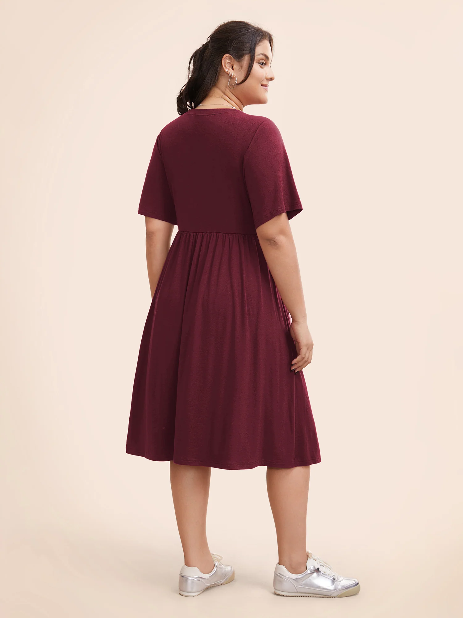 Supersoft Essentials Solid Pleated Round Neck Midi Dress - Image 12