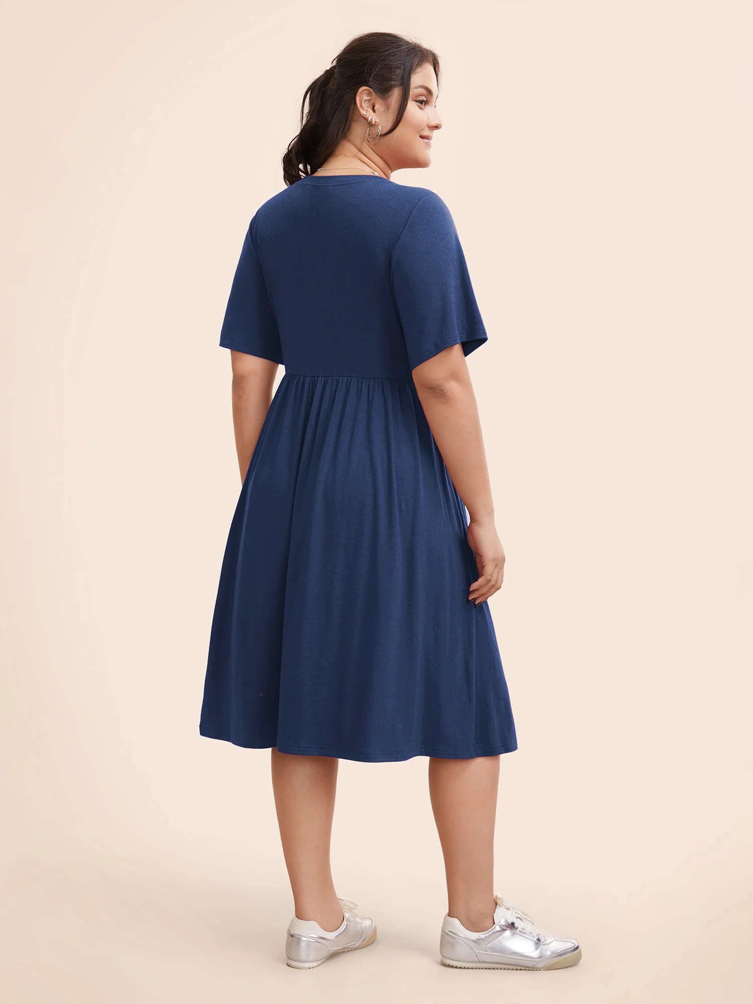 Supersoft Essentials Solid Pleated Round Neck Midi Dress - Image 8