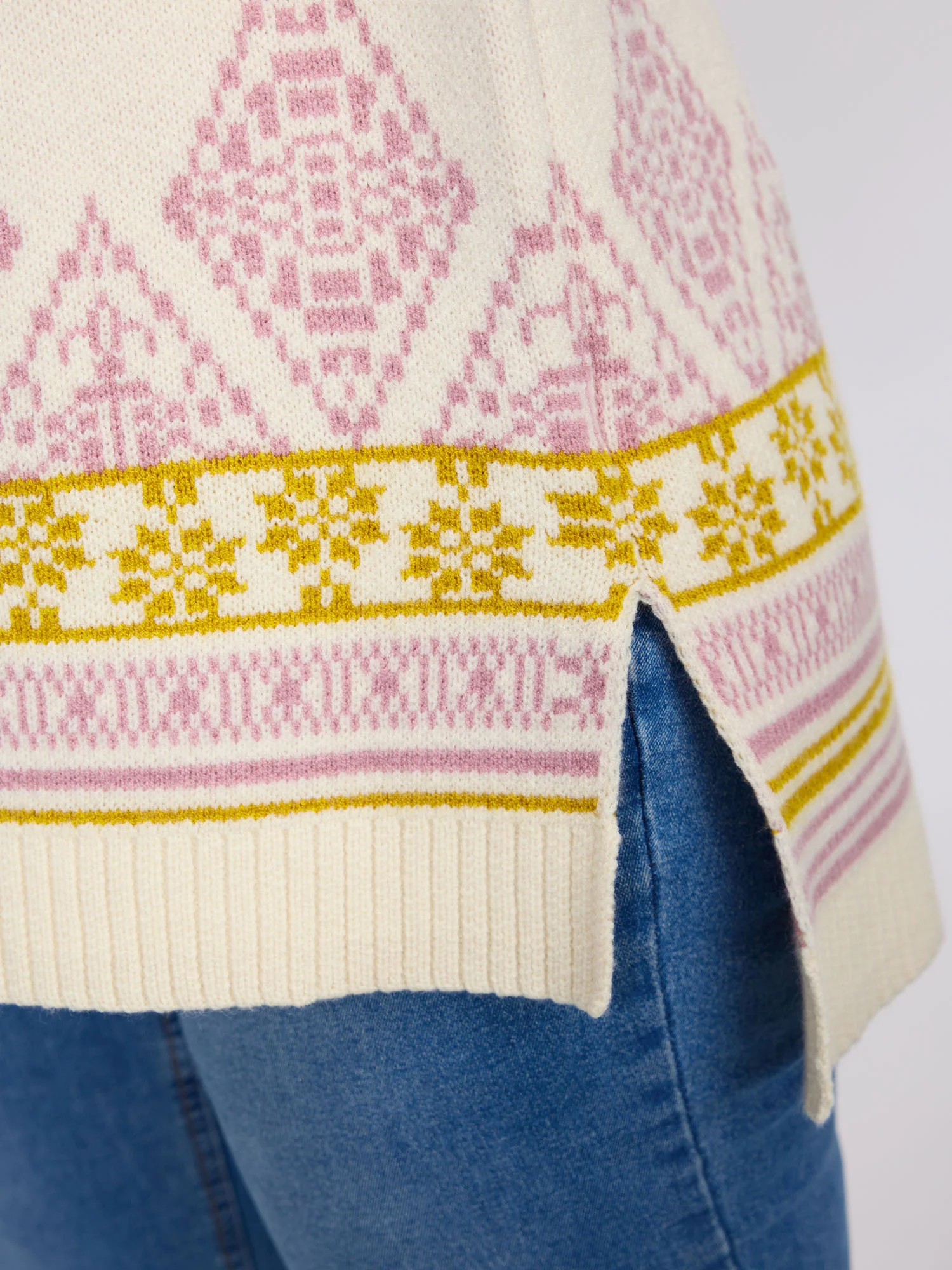 Supersoft Fair-Isle Stretchy Pullover - Image 4