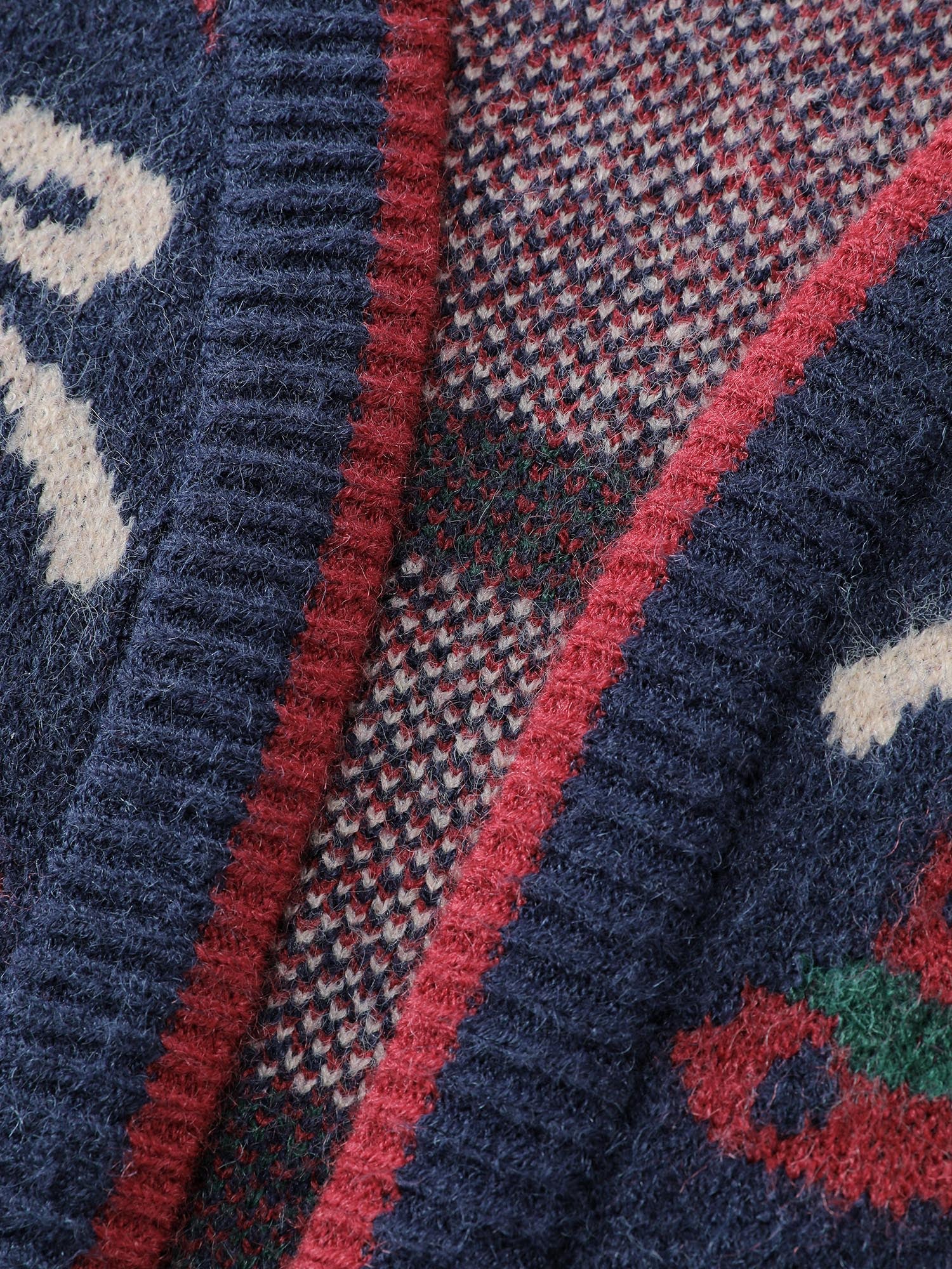 Supersoft Festive Pattern Jacquard Pockets Knit Cardigan - Image 5