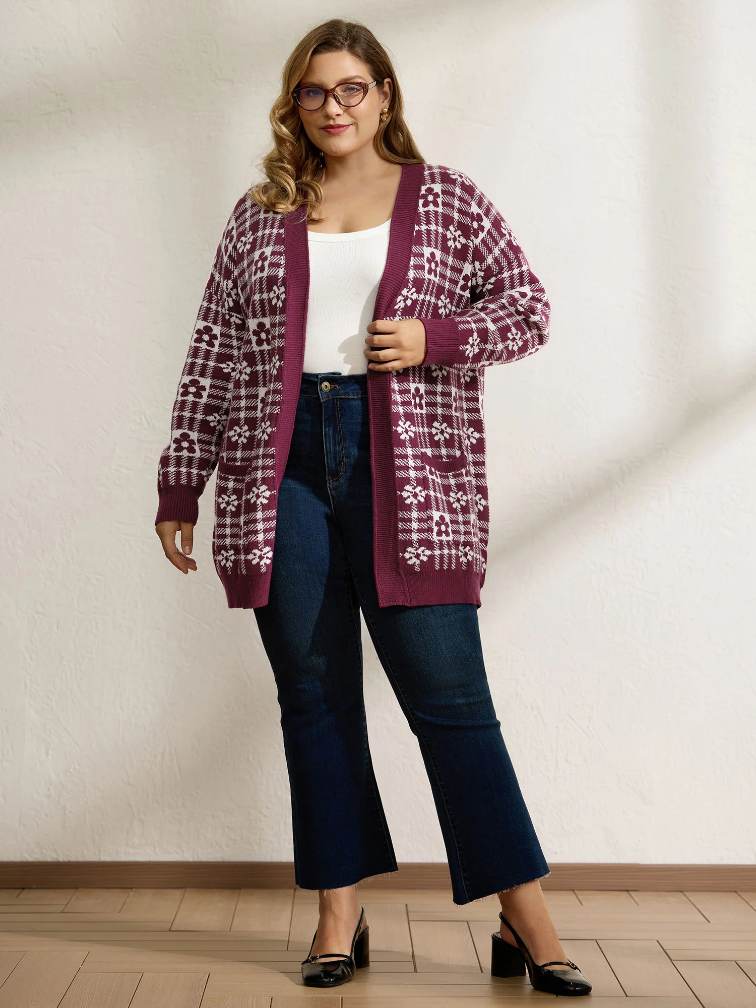 Supersoft Floral Checkered Pockets Knit Cardigan - Image 3