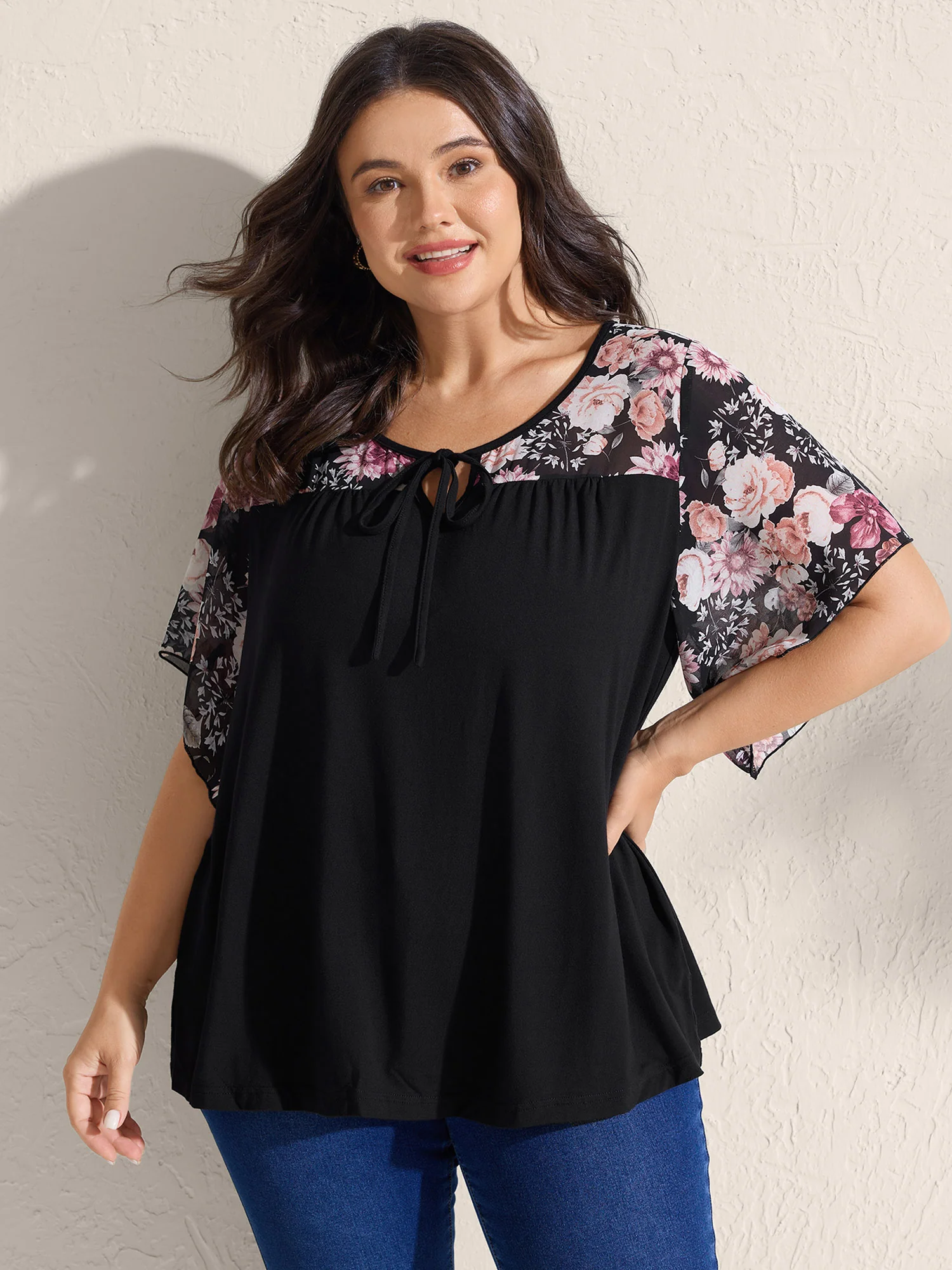 Supersoft Floral Ruffled Sleeve Neck Tie Knit Top - Image 2