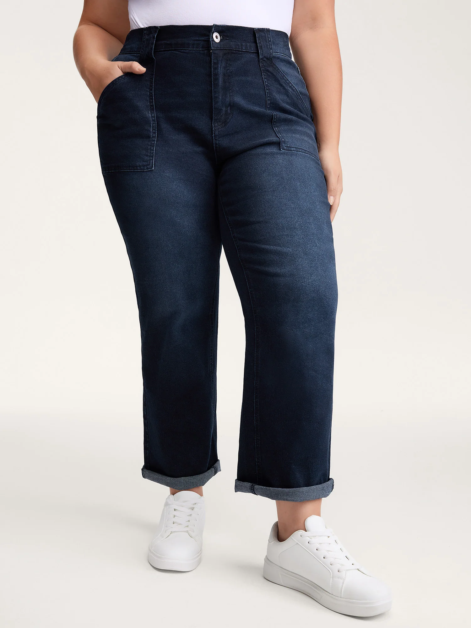 Supersoft Front Pockets Straight-Leg Mid-Rise Jeans - Image 4