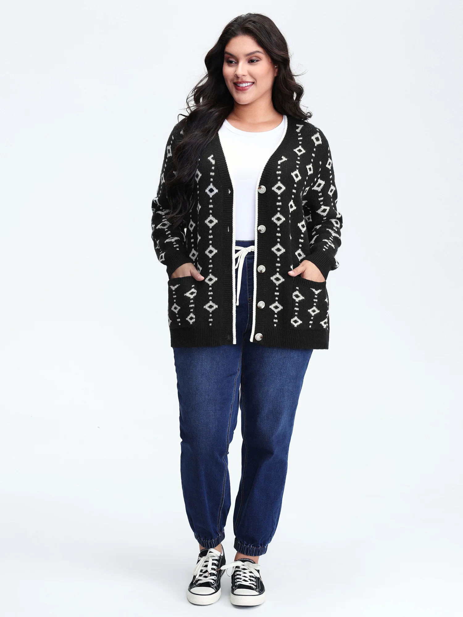 Supersoft Geometric Pattern Pockets Button Knit Cardigan - Image 3