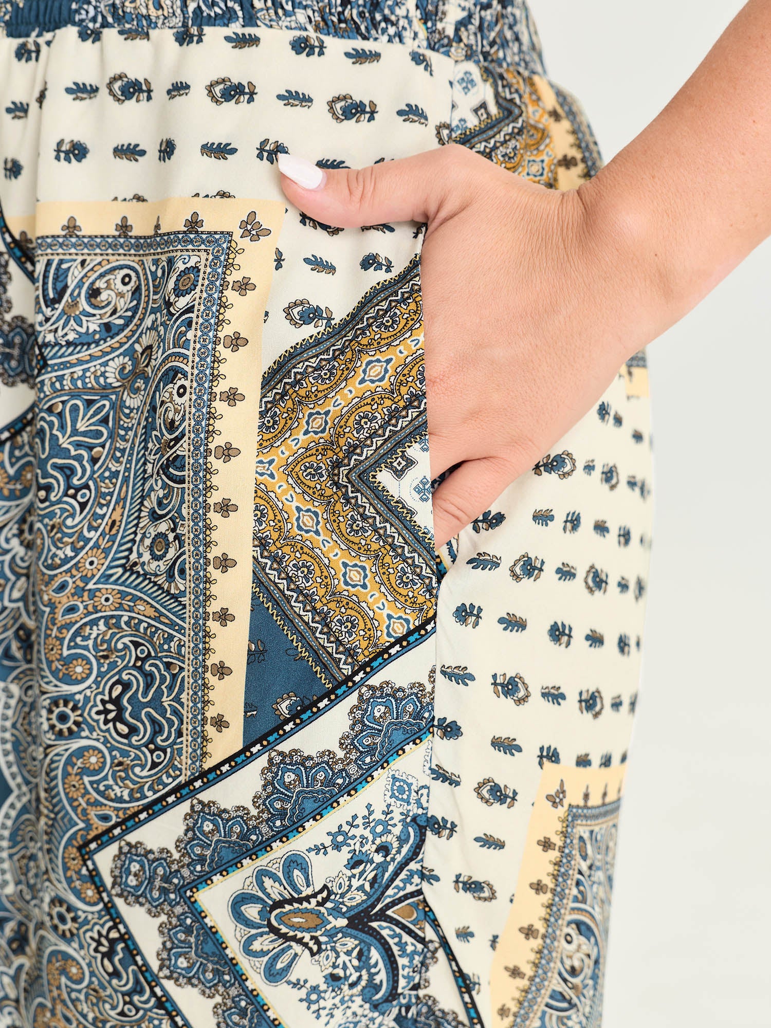 Supersoft Geometric Print Shirred Waist Pants - Image 3