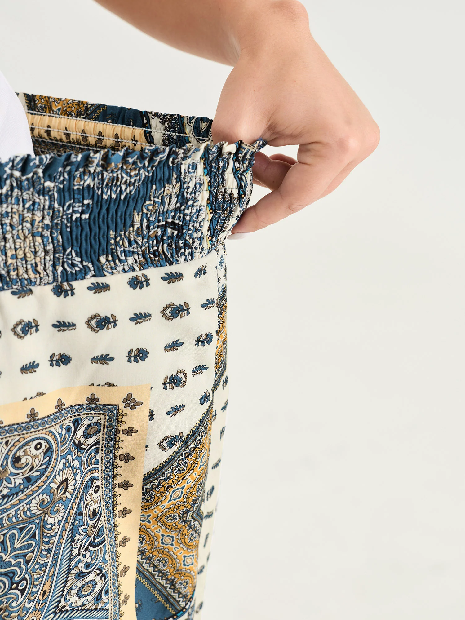 Supersoft Geometric Print Shirred Waist Pants - Image 4