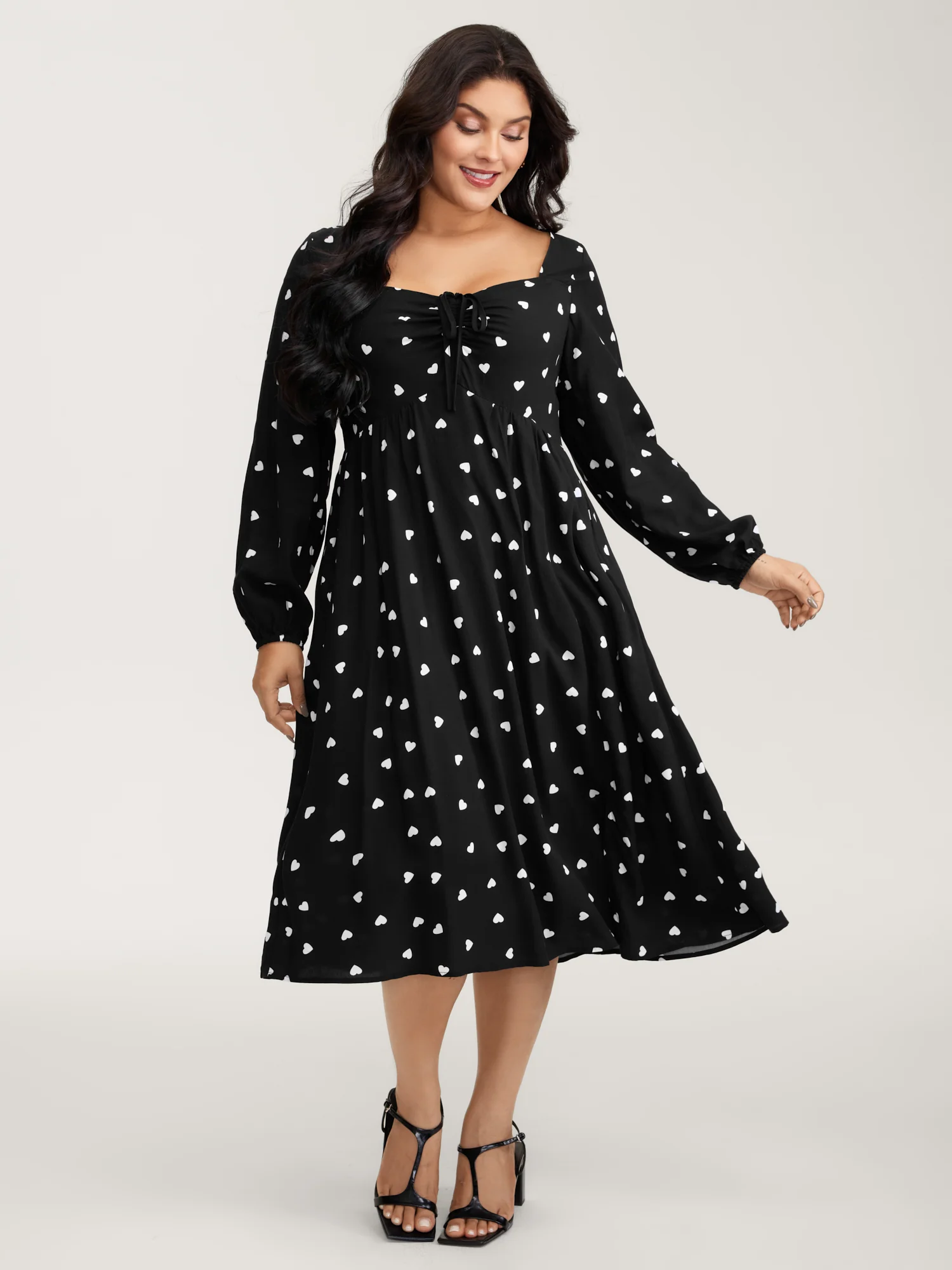Supersoft Hearts Back Cut-Out Drawstring Midi Dress - Image 3
