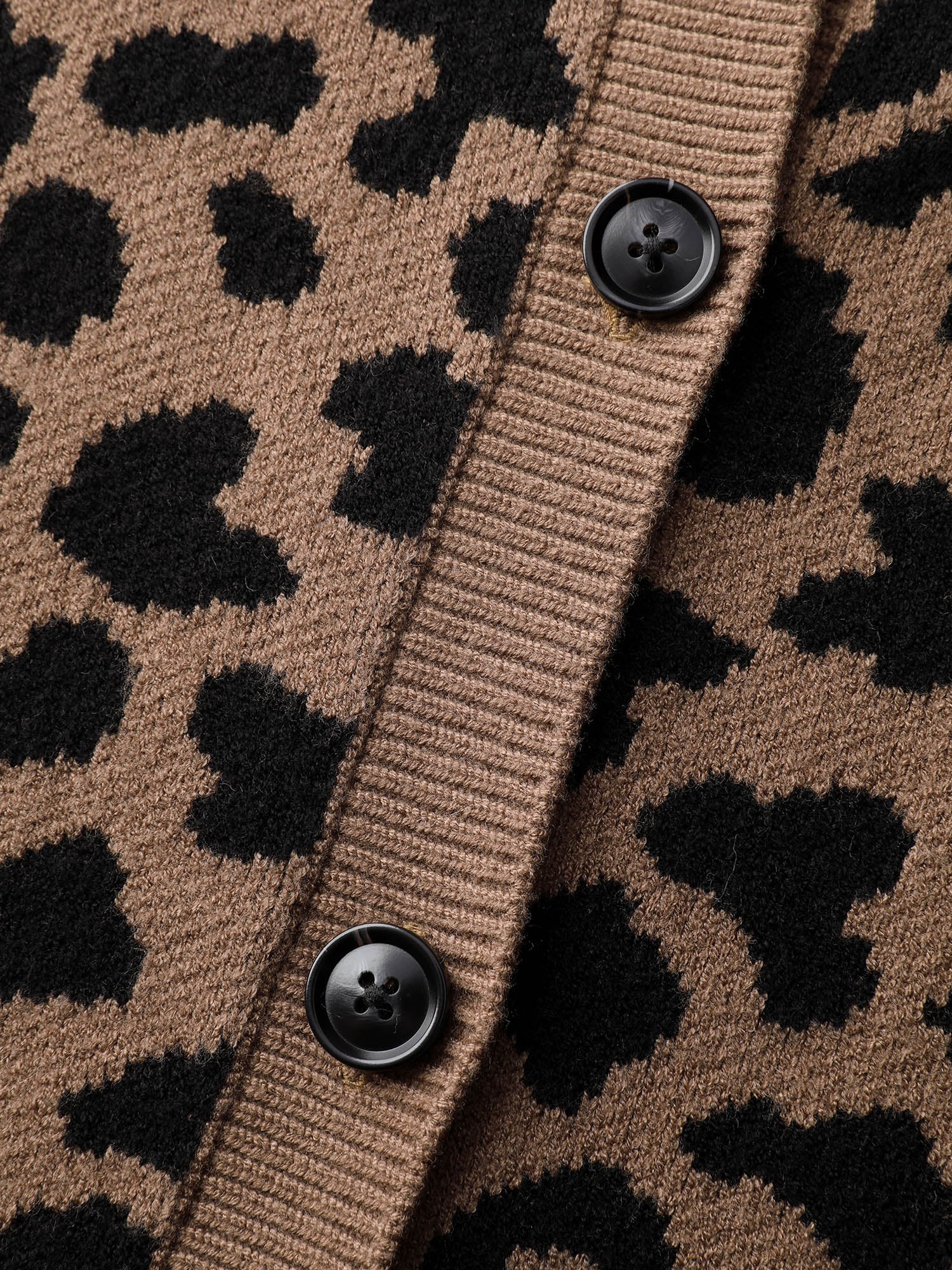 Supersoft Leopard Print Pockets Contrast Knit Cardigan - Image 6