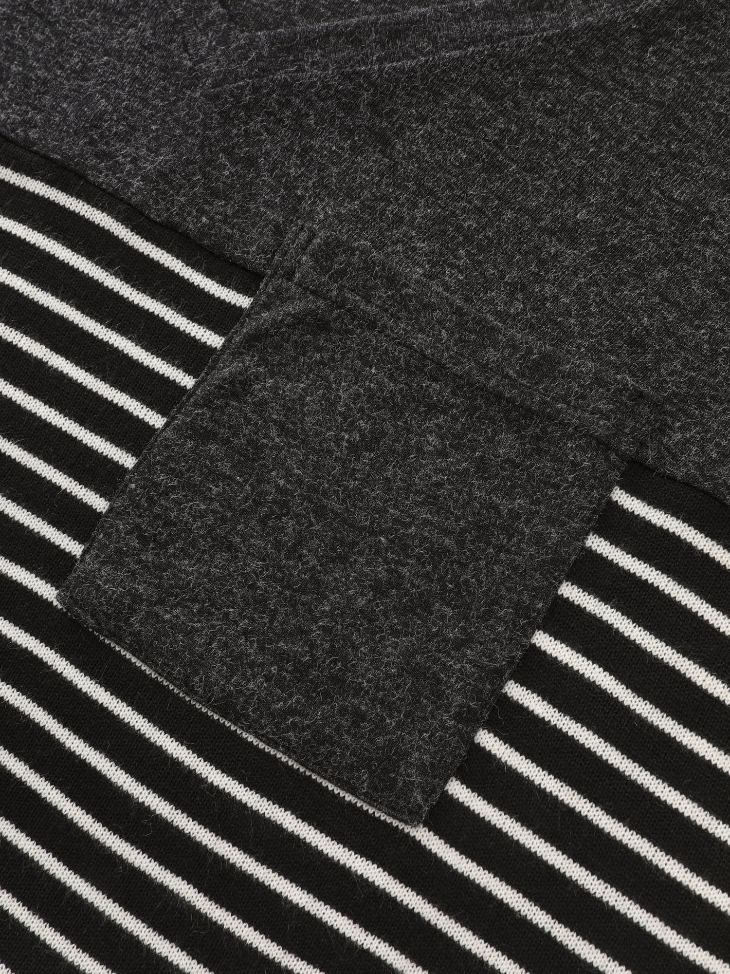 Supersoft Monochrome Stripe Print T-Shirt - Image 5