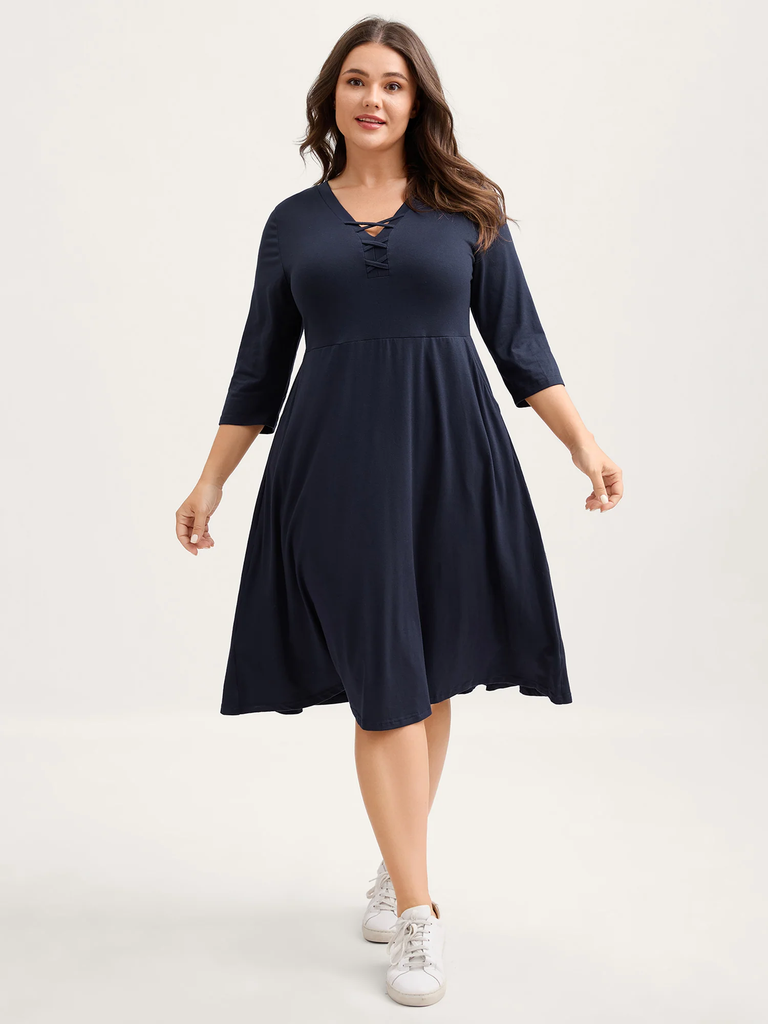 Supersoft Neck Tie-Up Pockets Midi Dress - Image 3