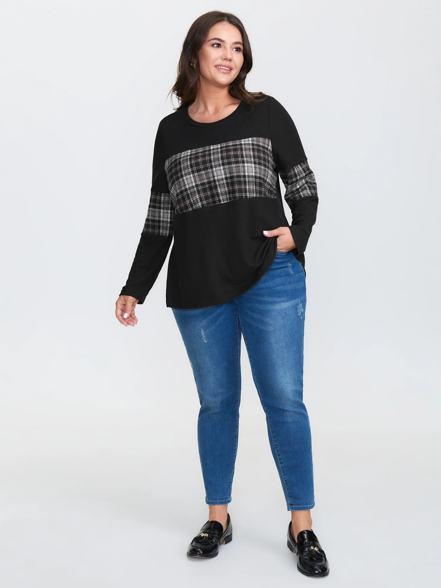 Supersoft Plaid Pattern T-Shirt - Image 3