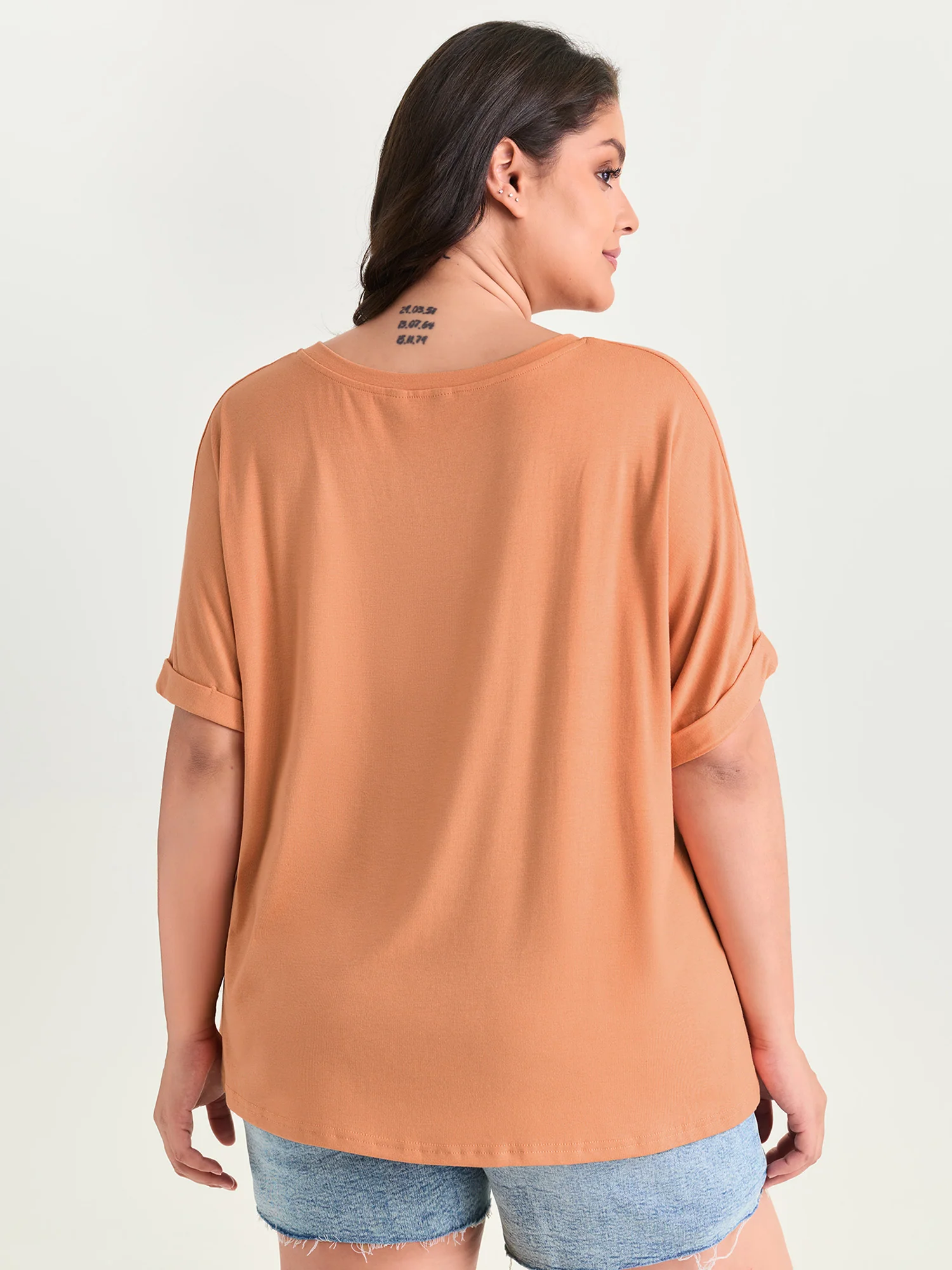 Supersoft Plain V-Neck Relaxed-Fit T-Shirt - Image 4