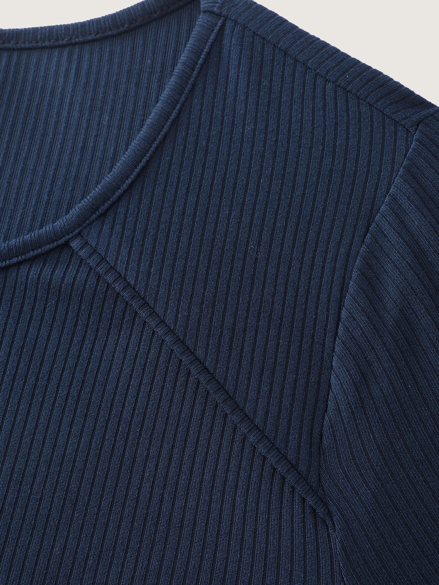 Supersoft Pleated Detail Fitted T-Shirt - Image 5