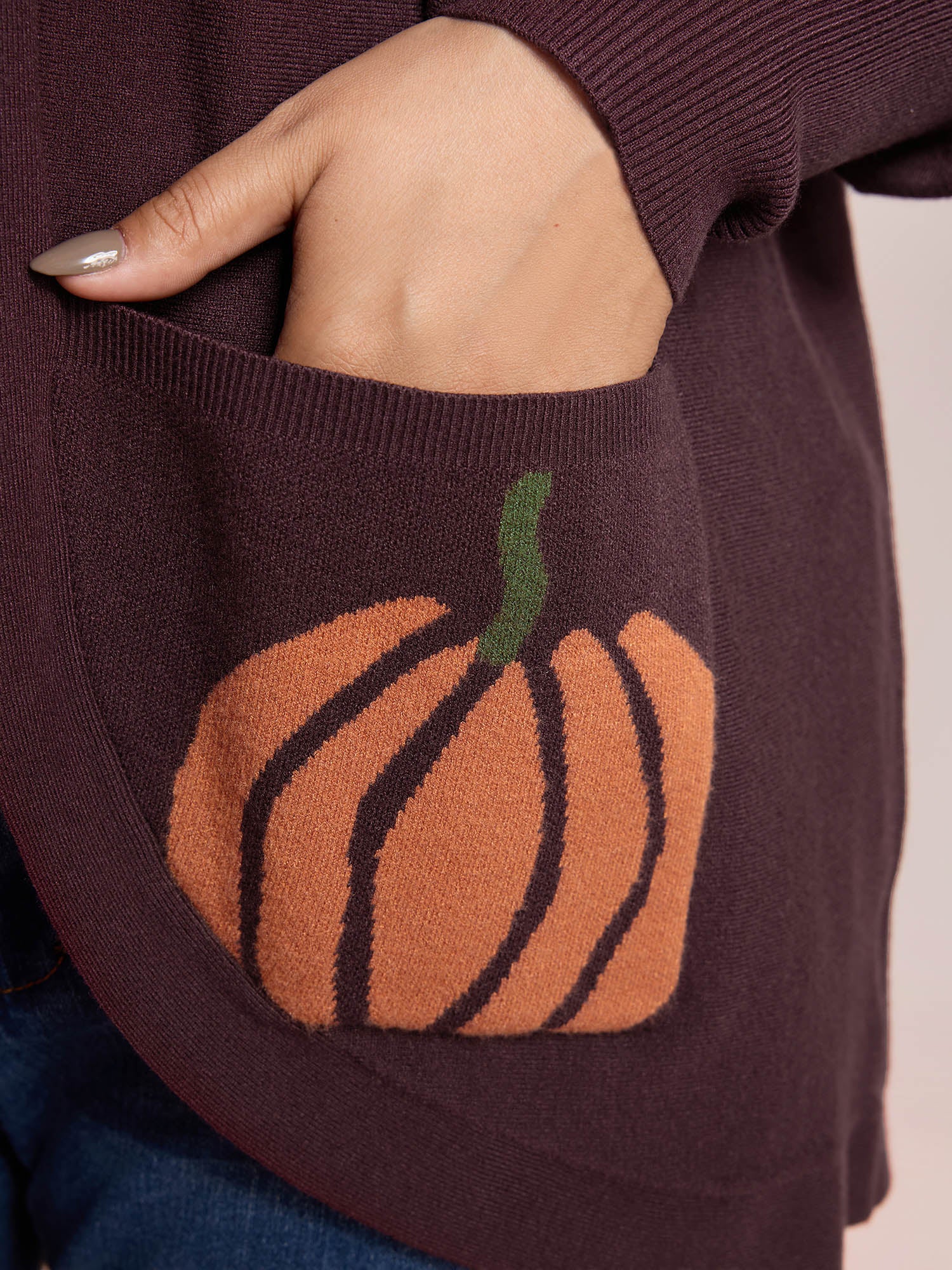 Supersoft Pumpkin Pockets Supersoft Curvy Hem Cardigan - Image 2