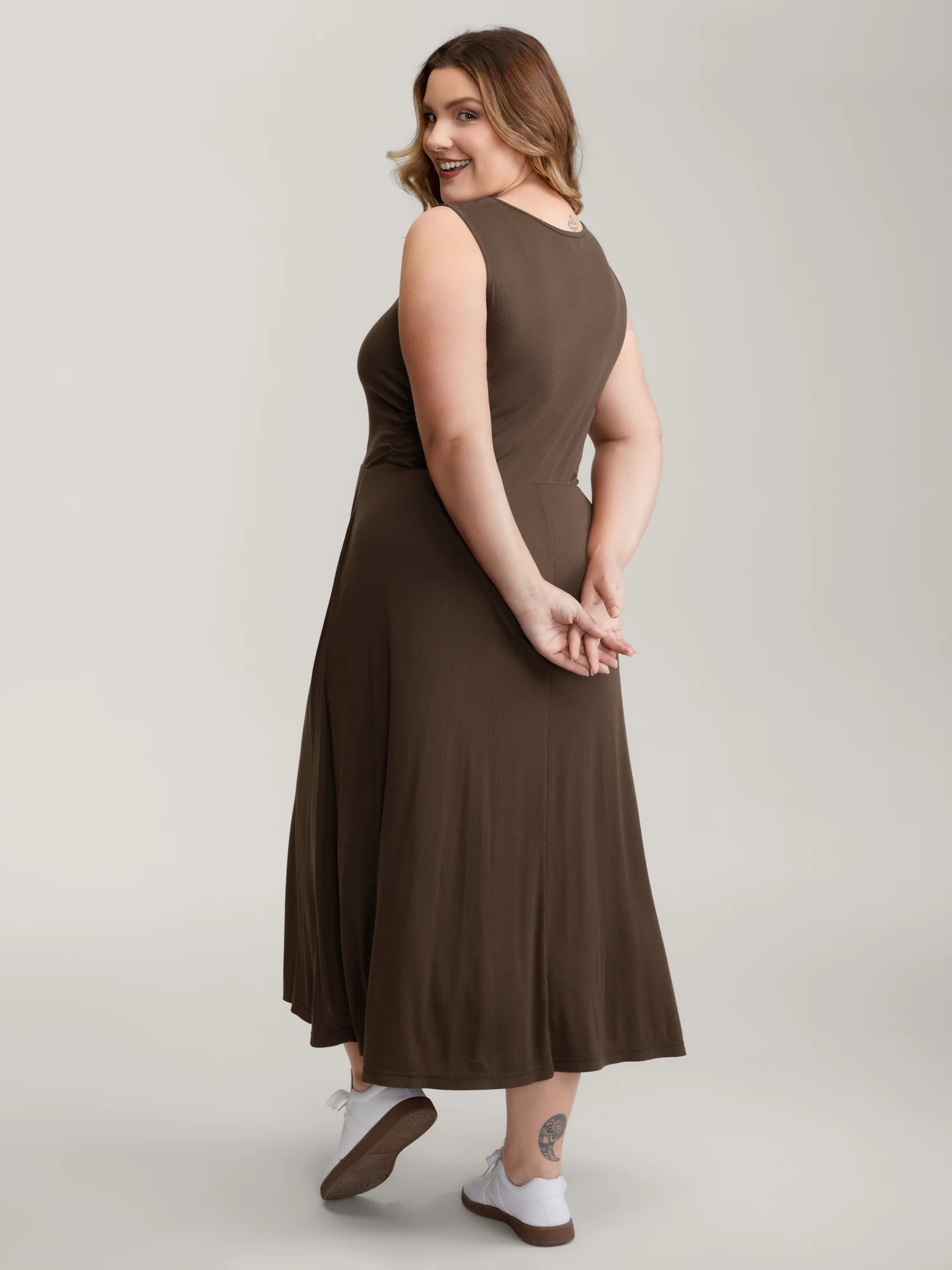 Supersoft Ribbed Knit Cinched-Waist A-Line Maxi Dress - Image 4
