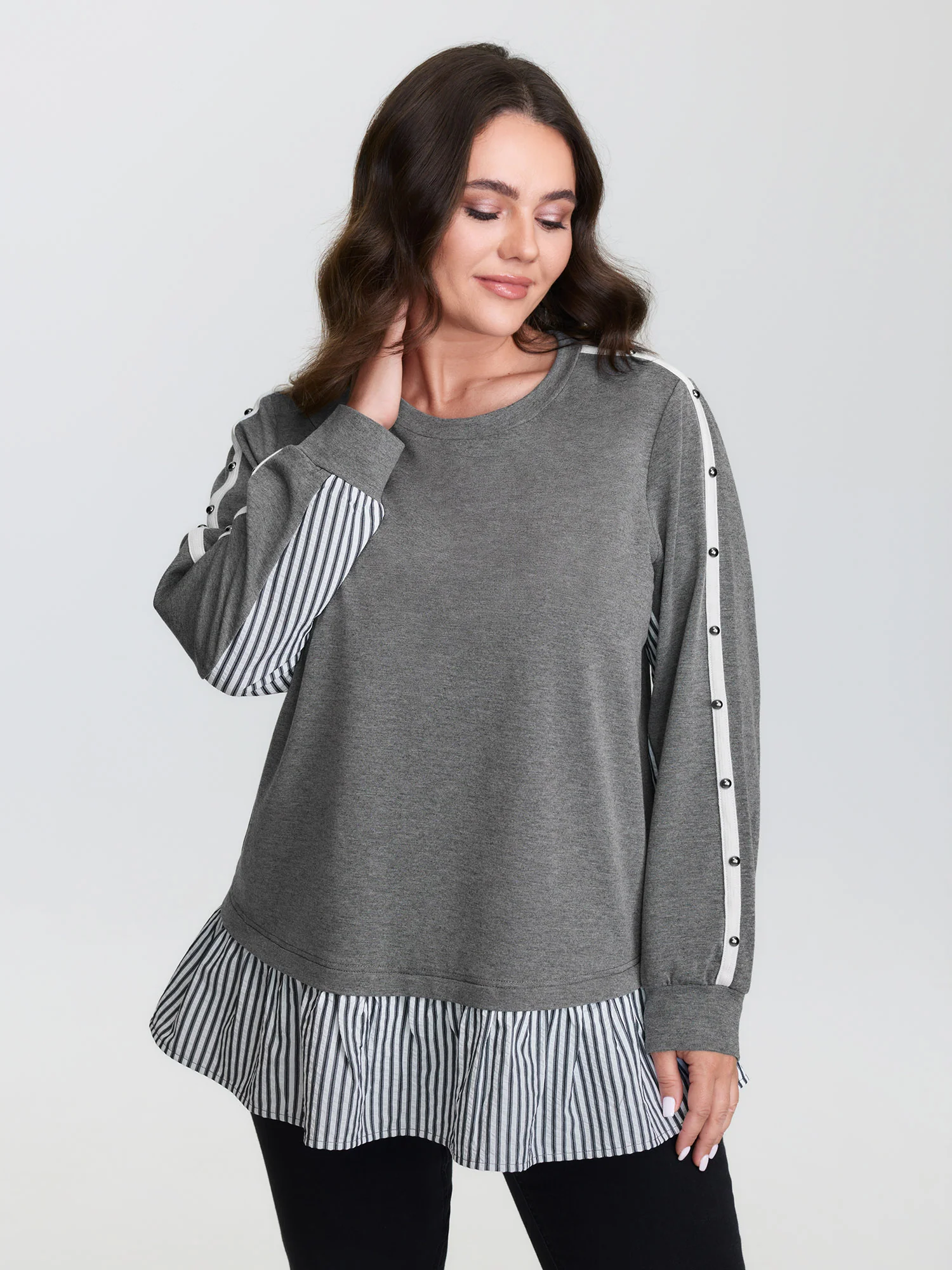 Supersoft Rivets Layered Color Contrast Sweatshirt - Image 4