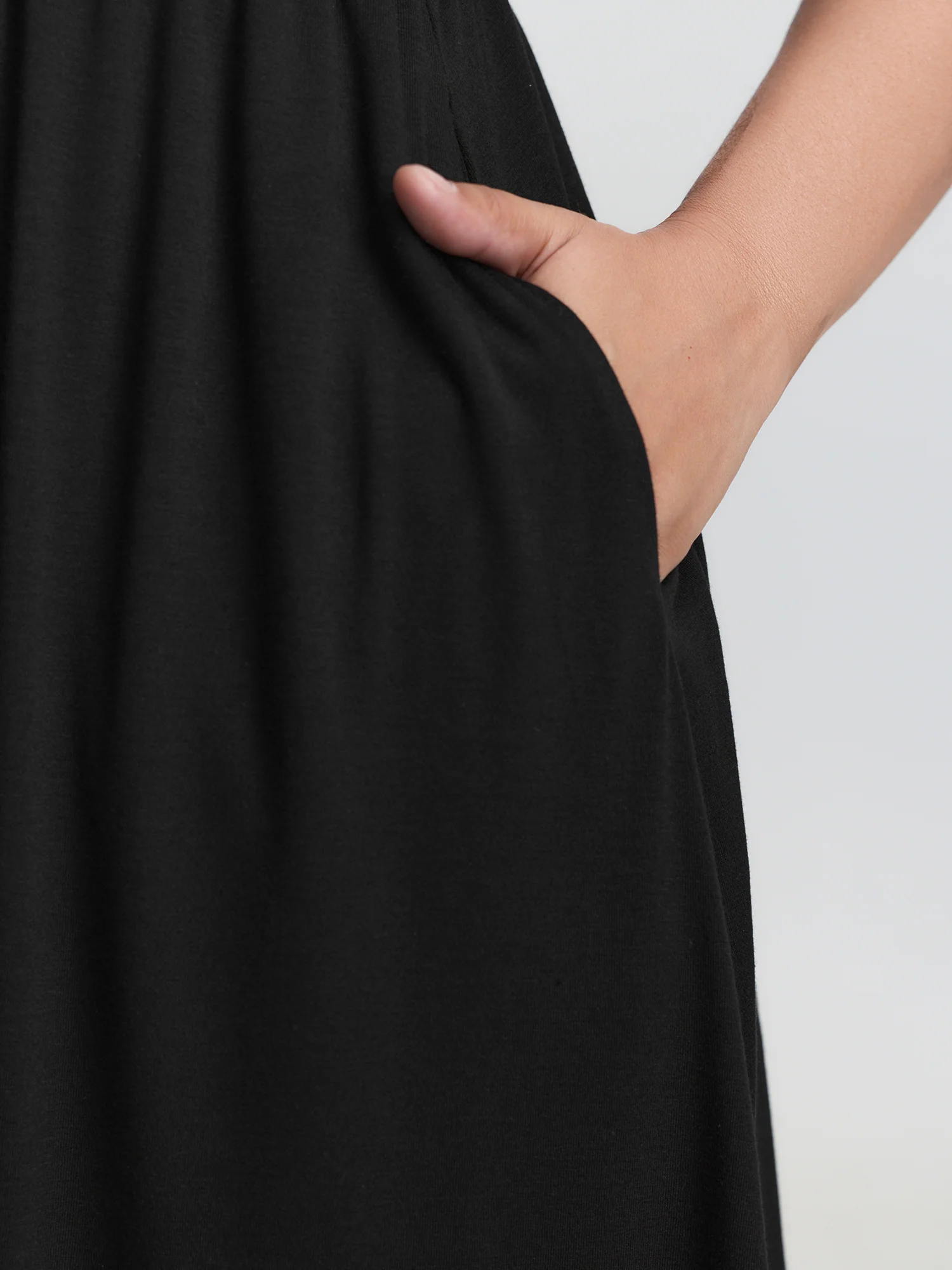 Supersoft Round Neckline Plain Midi Dress - Image 4