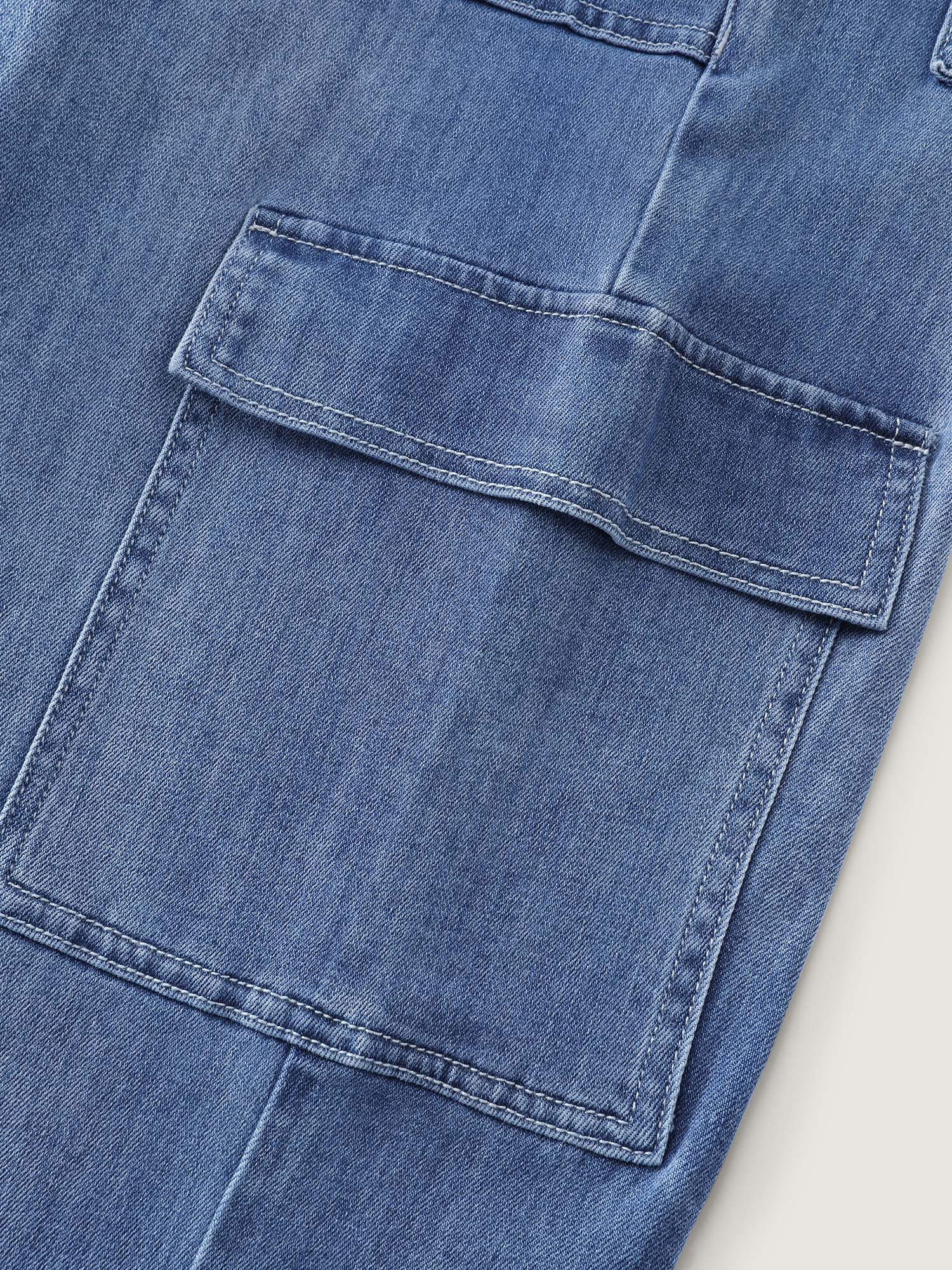 Supersoft Drawstring Wide-Leg Cargo Jeans - Image 8