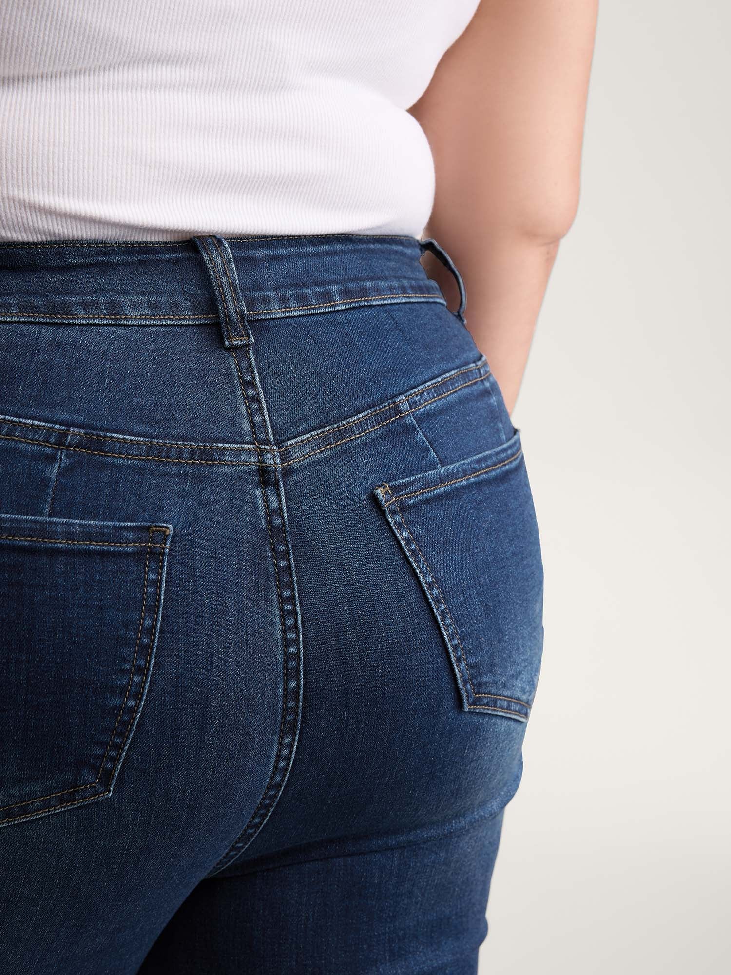 Thigh-Friendly Moderate Stretch Flare Jeans - Image 3