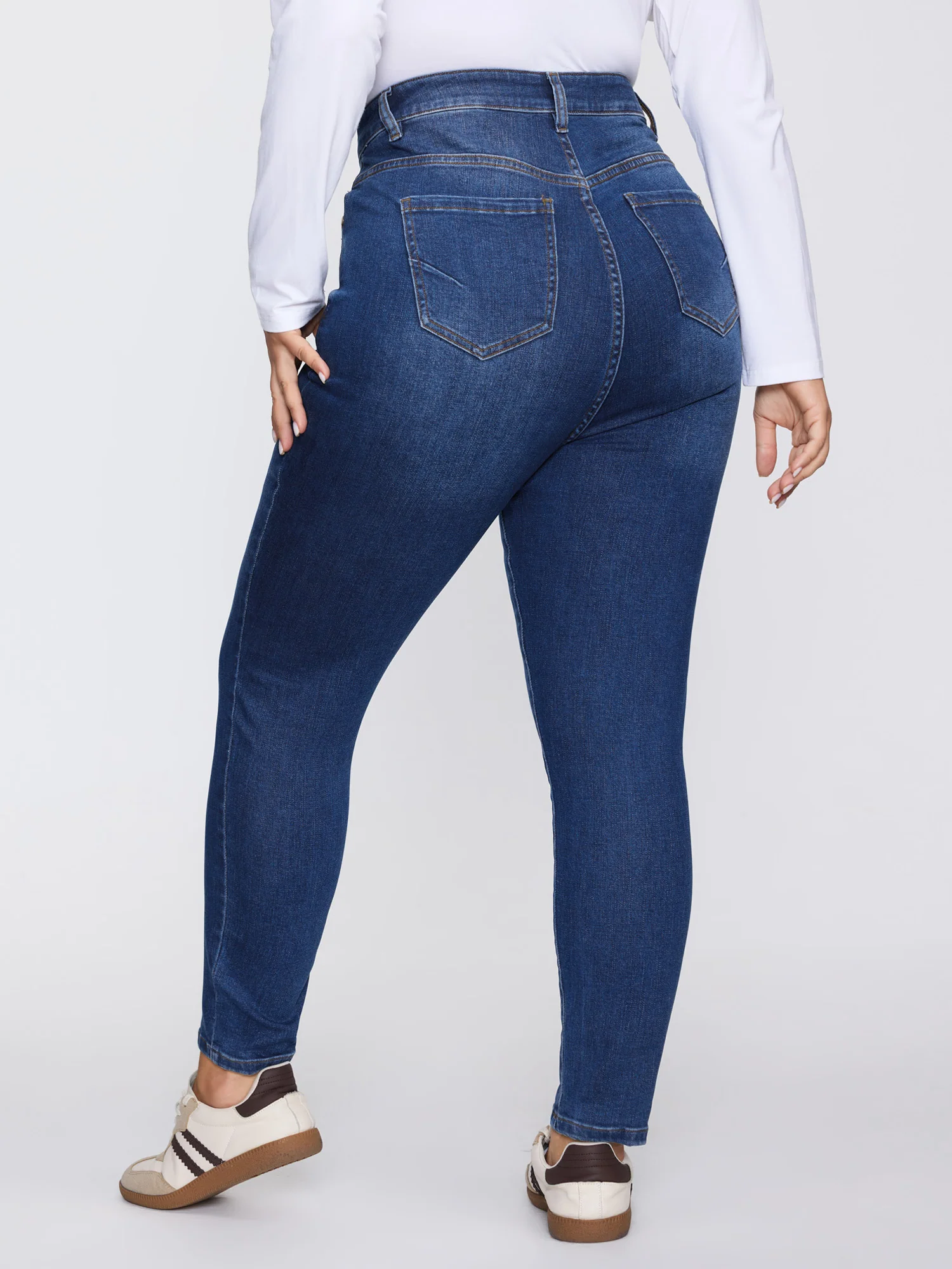 Everyday Moderate Stretch Skinny-Fit Cropped Jeans - Image 5