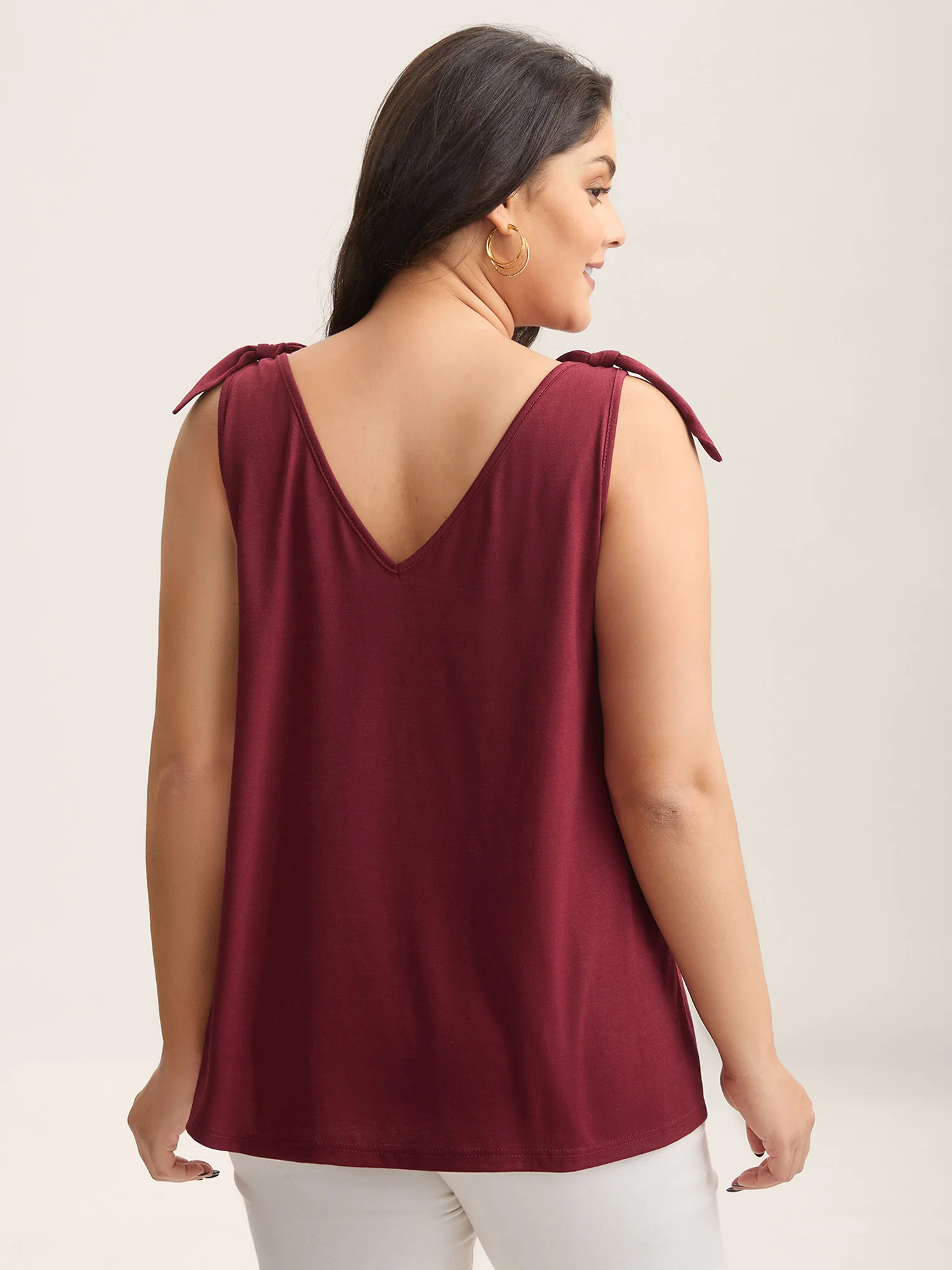 Supersoft Stretchy Scalloped Neck Tank Top - Image 2