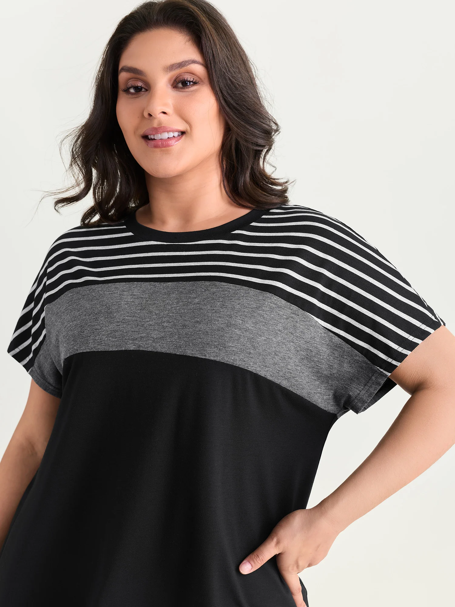 Supersoft Striped Print Color Contrast T-Shirt - Image 2