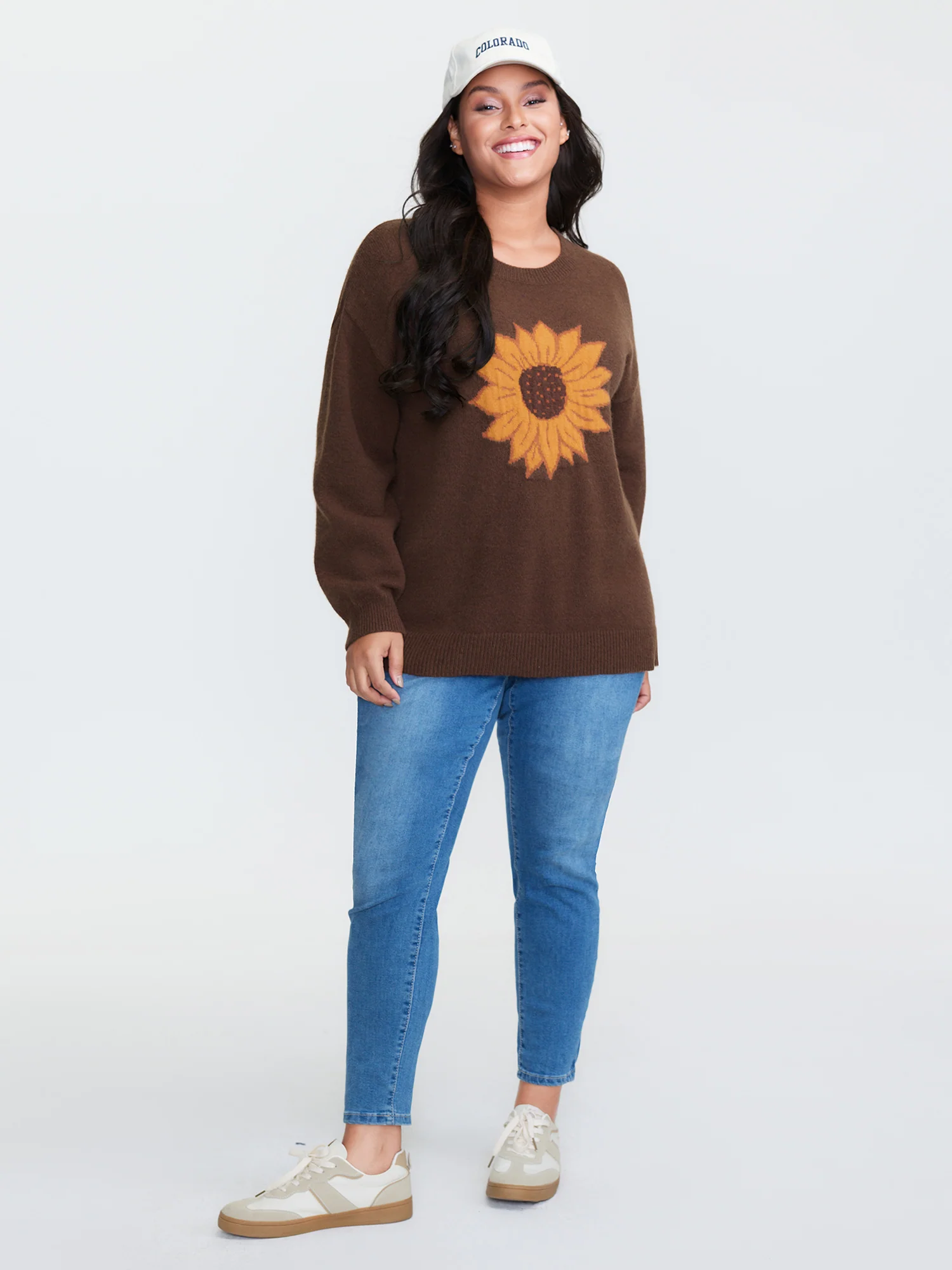 Supersoft Sunflower Pattern Round Neck Pullover - Image 4