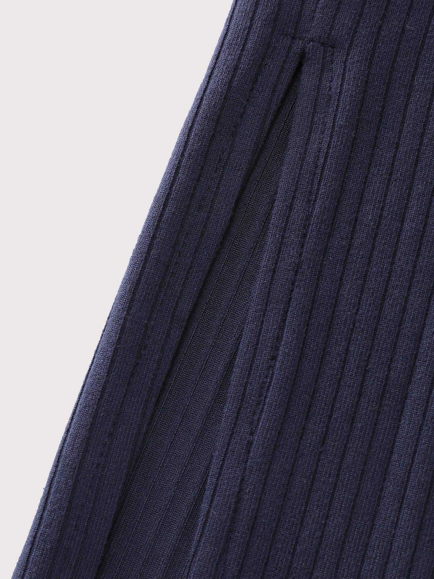 Supersoft Textured Fitted Side Hem Midi Dress - Image 7
