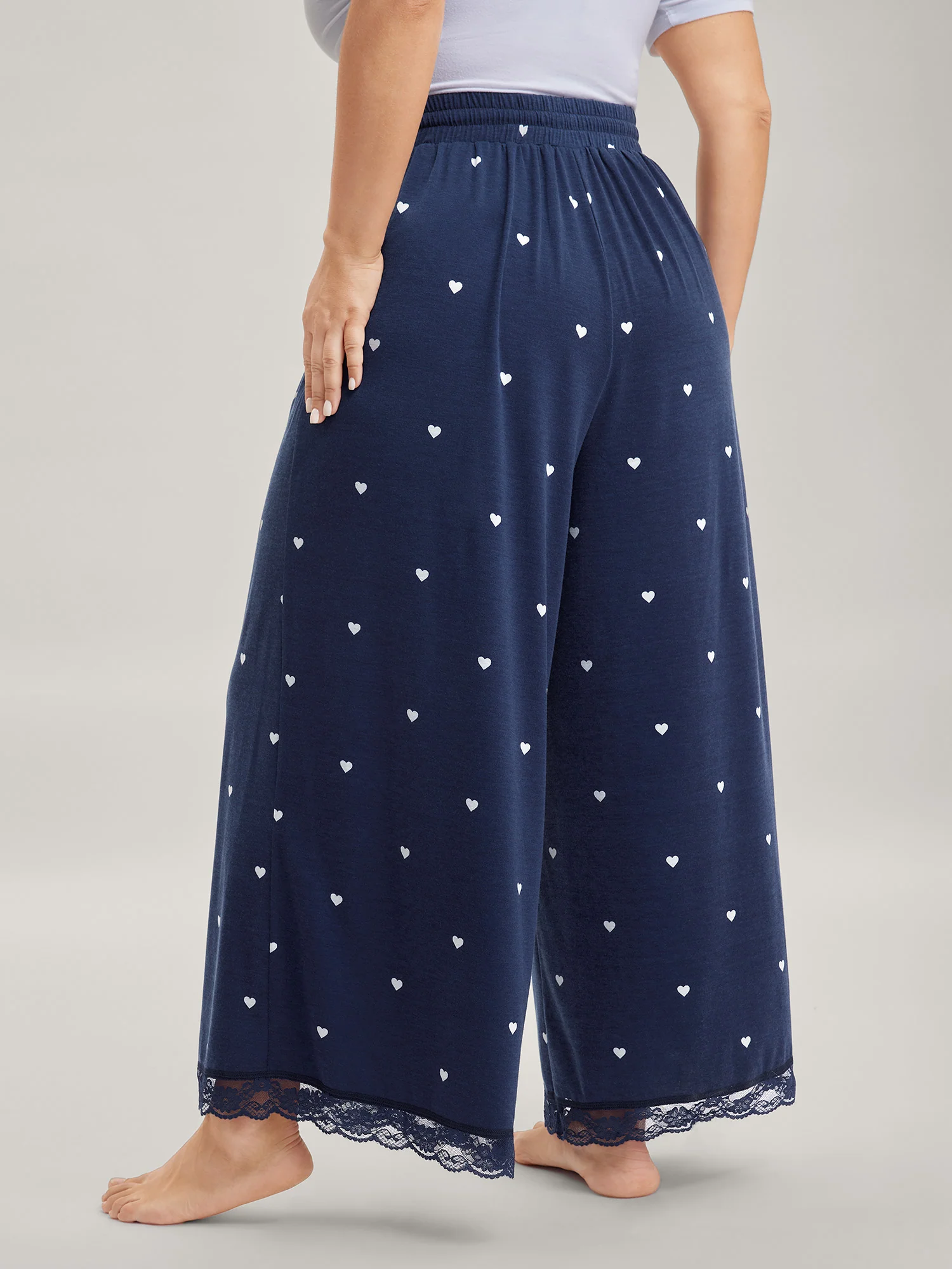 Supersoft Tiny Hearts Print Waist Drawstring Lounge Bottoms - Image 6