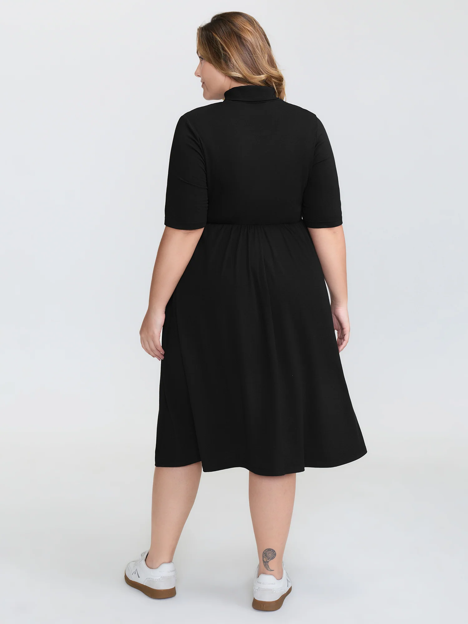 Supersoft Turtleneck Pockets Midi Dress - Image 5
