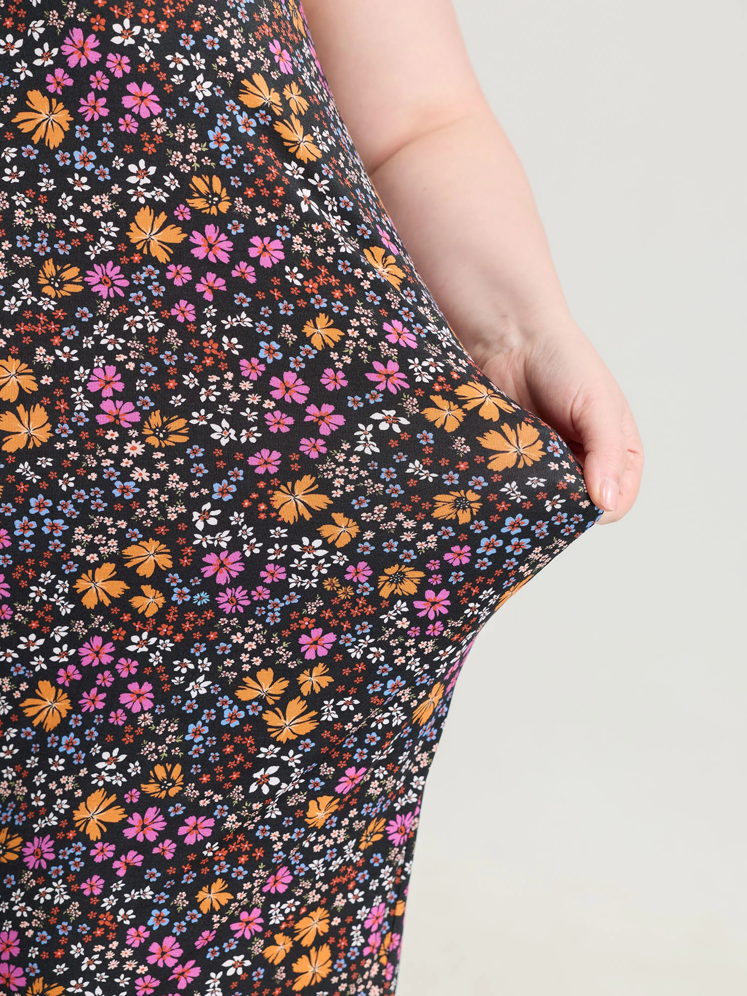 Supersoft Vibrant Floral Print Stretchy Jumpsuit - Image 3