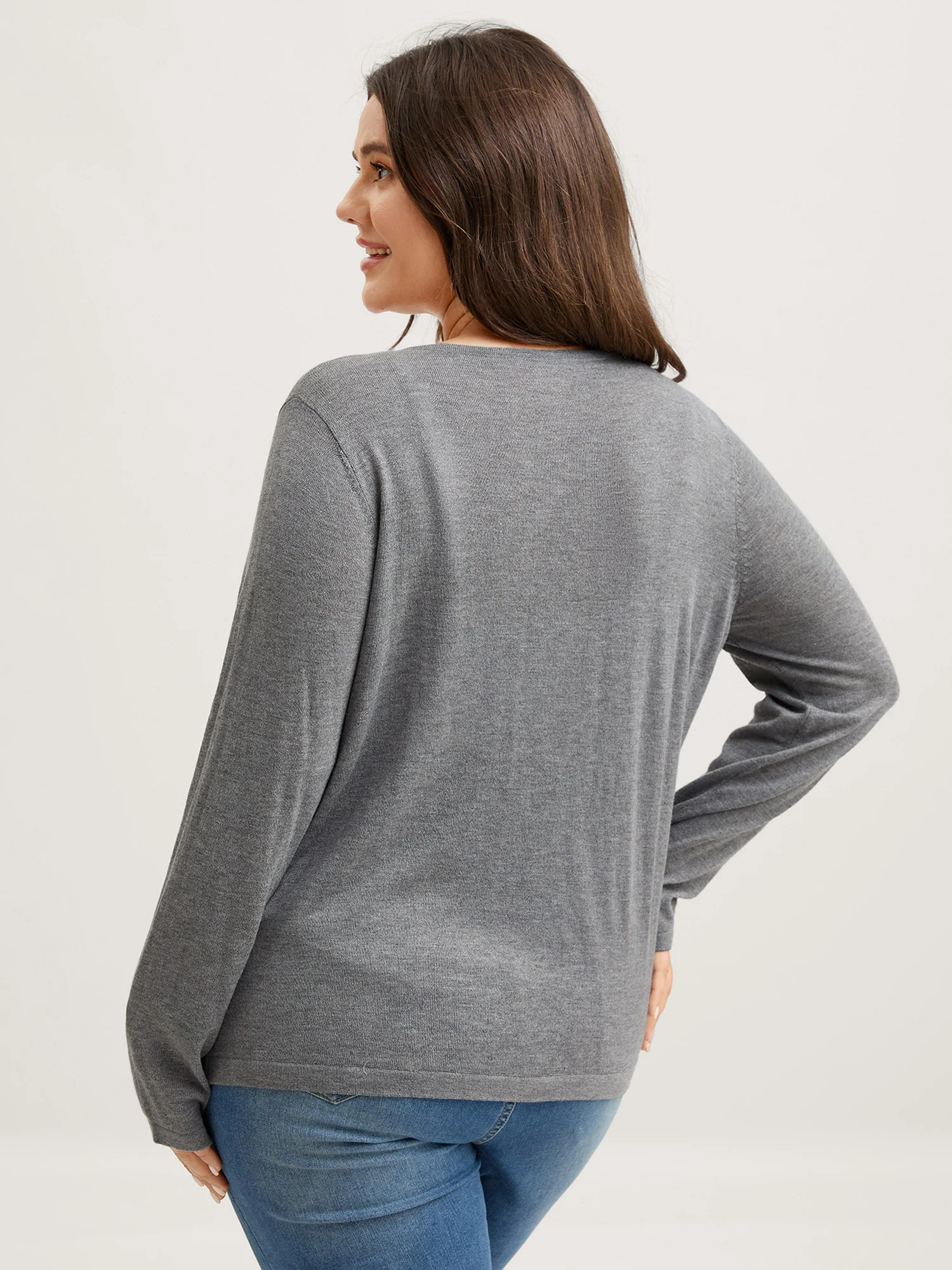 Supersoft Wool Front Tie V-Neck Knit Cardigan - Image 4