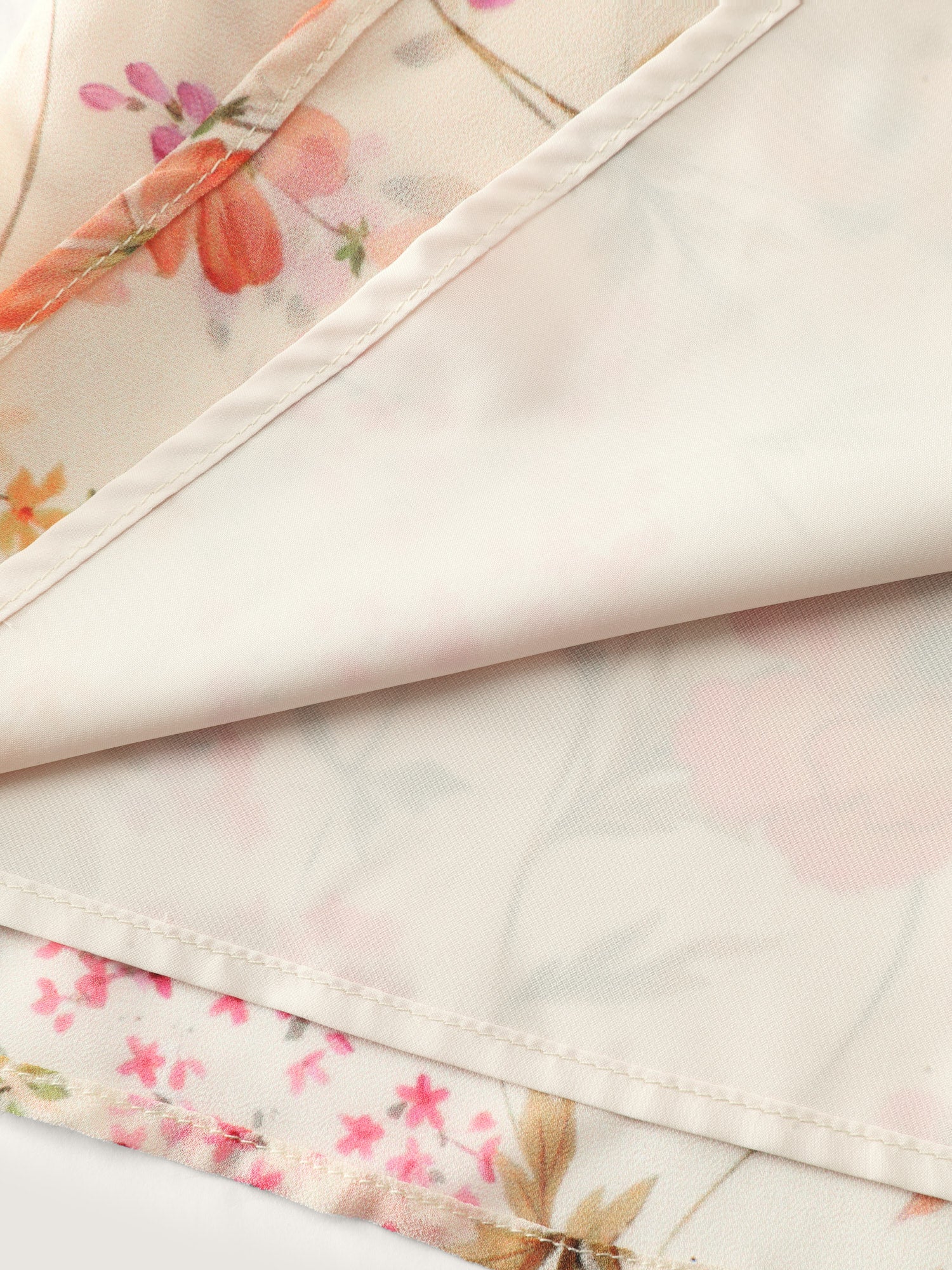 Sweet Floral Print Petal Sleeve Blouse - Image 6