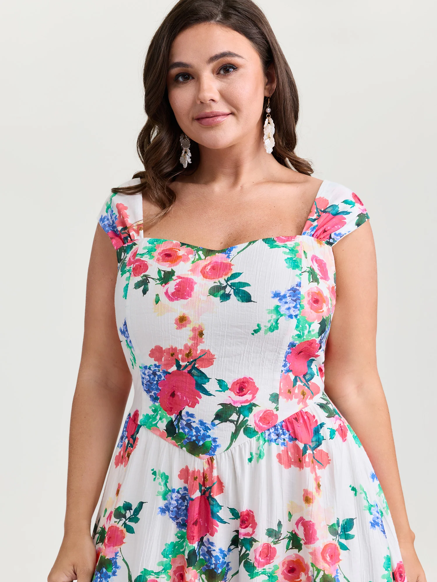 Sweet Floral Print Pockets Shirred Midi Dress - Image 2