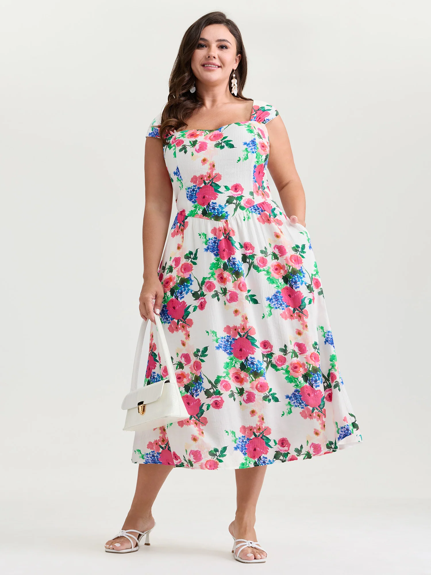 Sweet Floral Print Pockets Shirred Midi Dress - Image 3