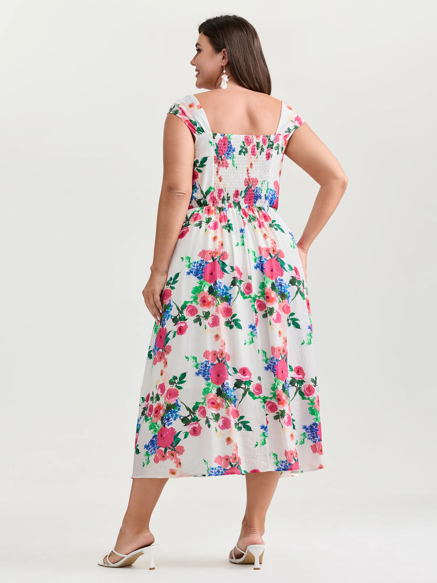 Sweet Floral Print Pockets Shirred Midi Dress - Image 4
