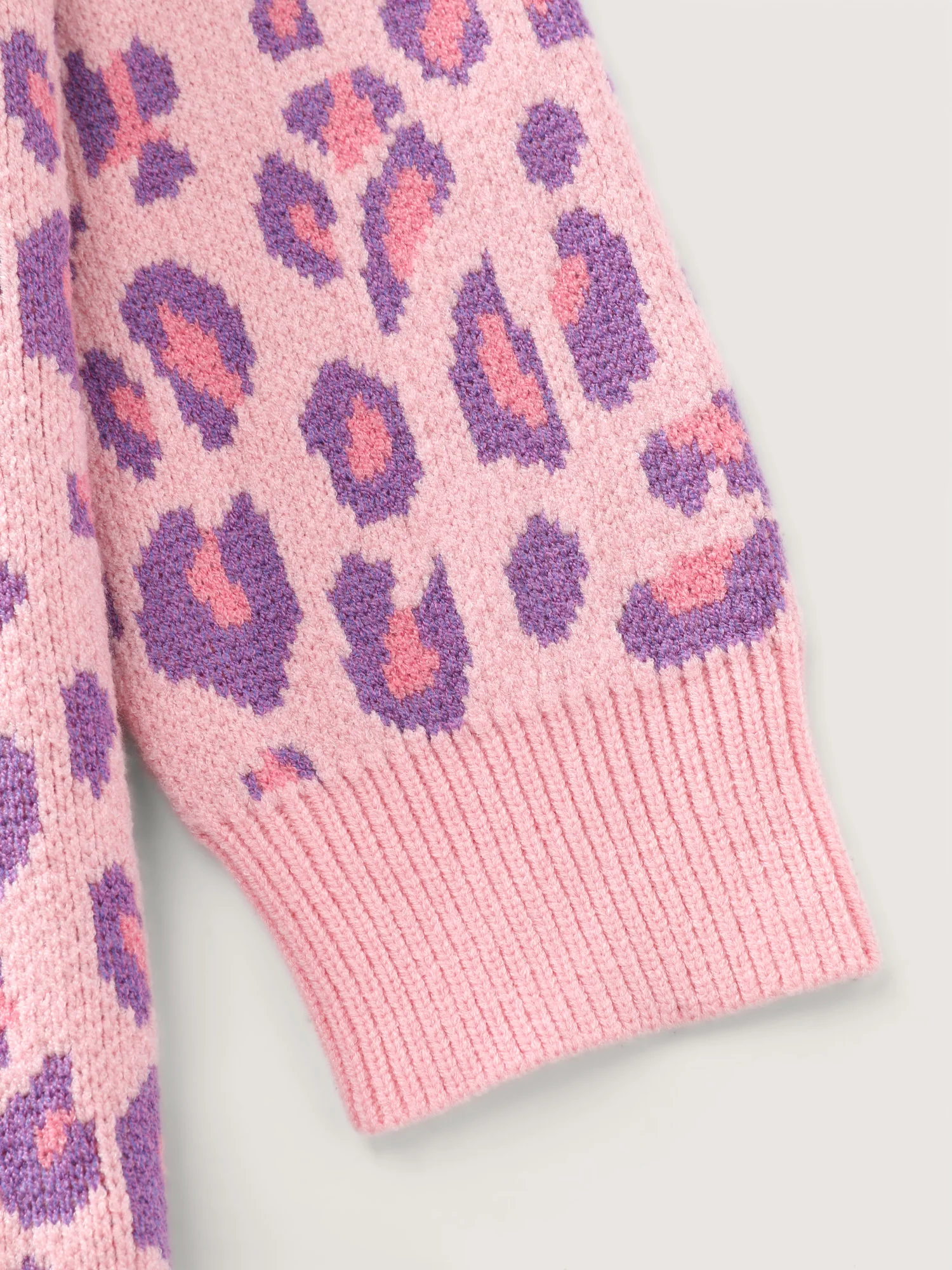 Sweet Leopard Pattern Jacquard Pullover - Image 6