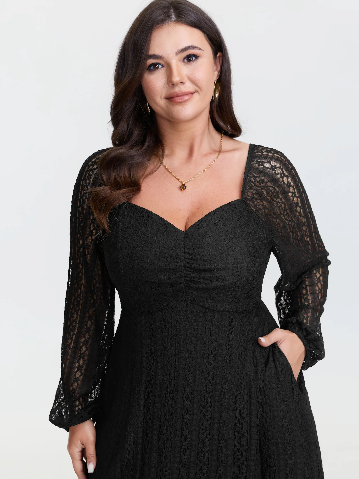 Sweetheart Neckline Sheer Lace Midi Dress - Image 3