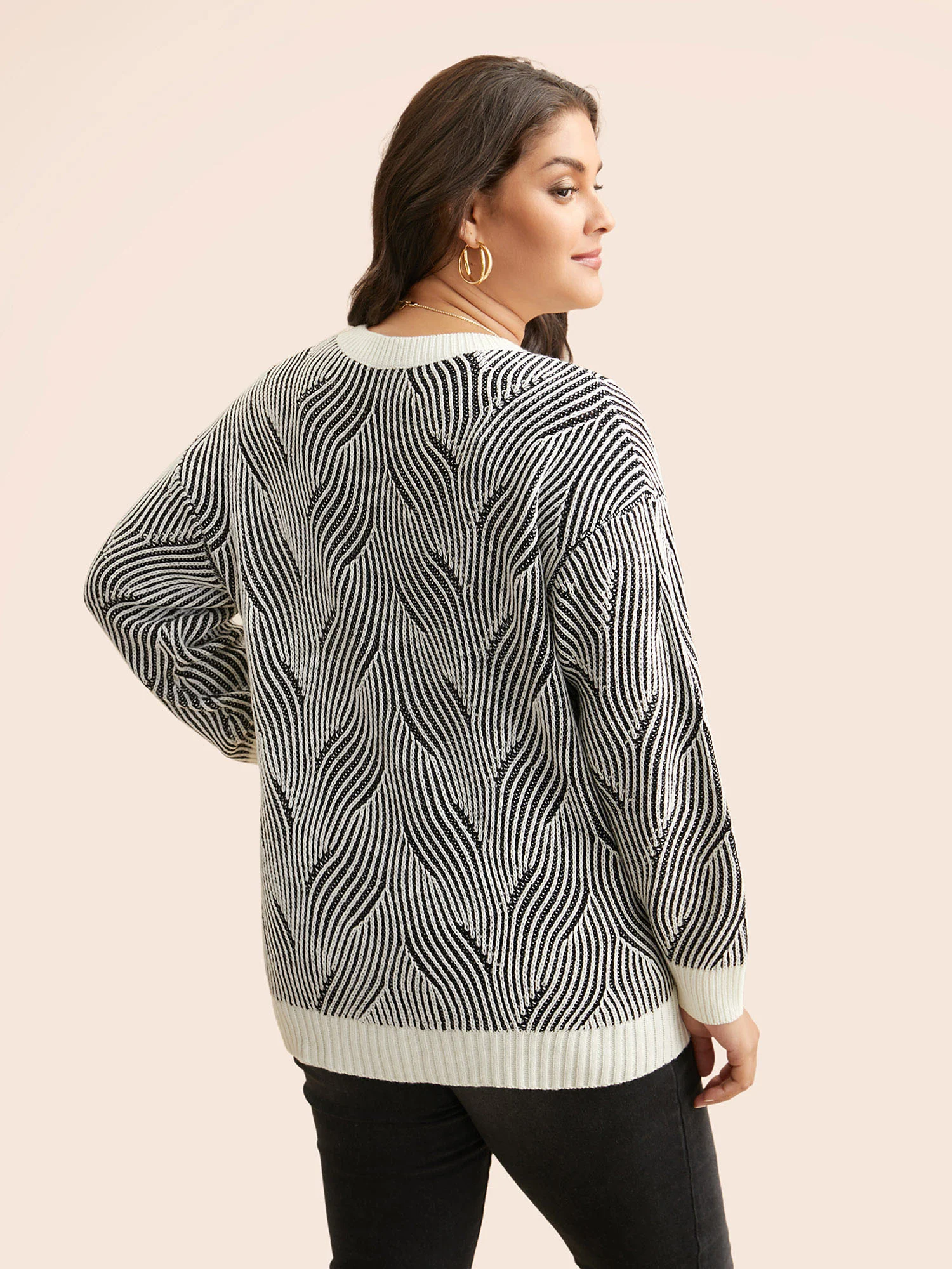 Texture Contrast Round Neck Pullover - Image 2