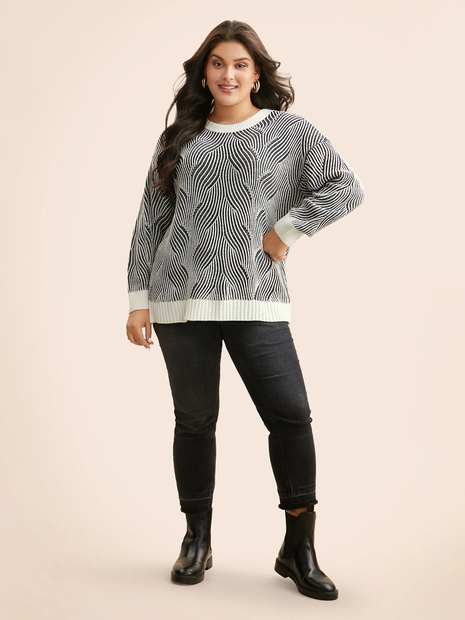 Texture Contrast Round Neck Pullover - Image 3