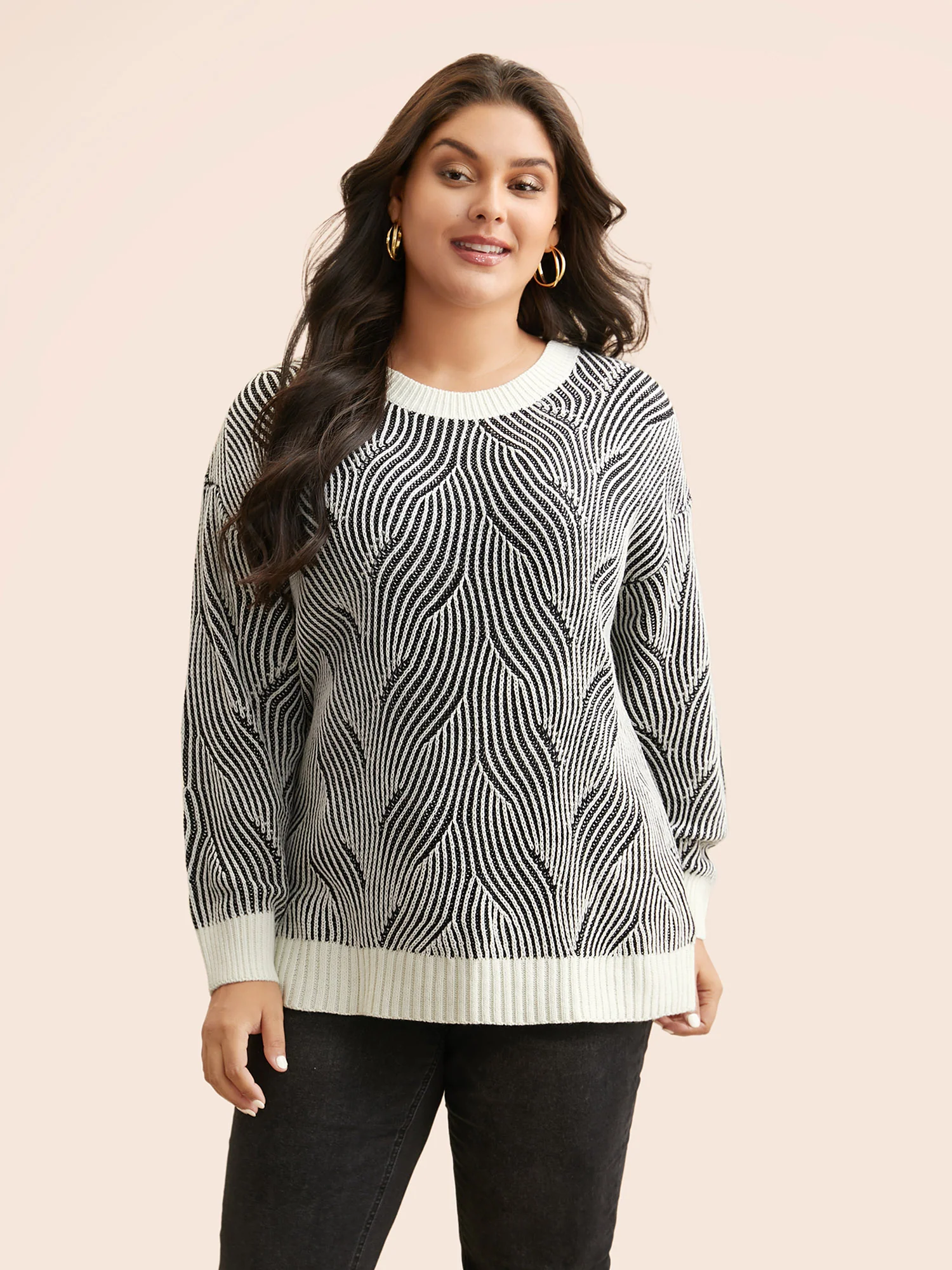 Texture Contrast Round Neck Pullover - Image 4