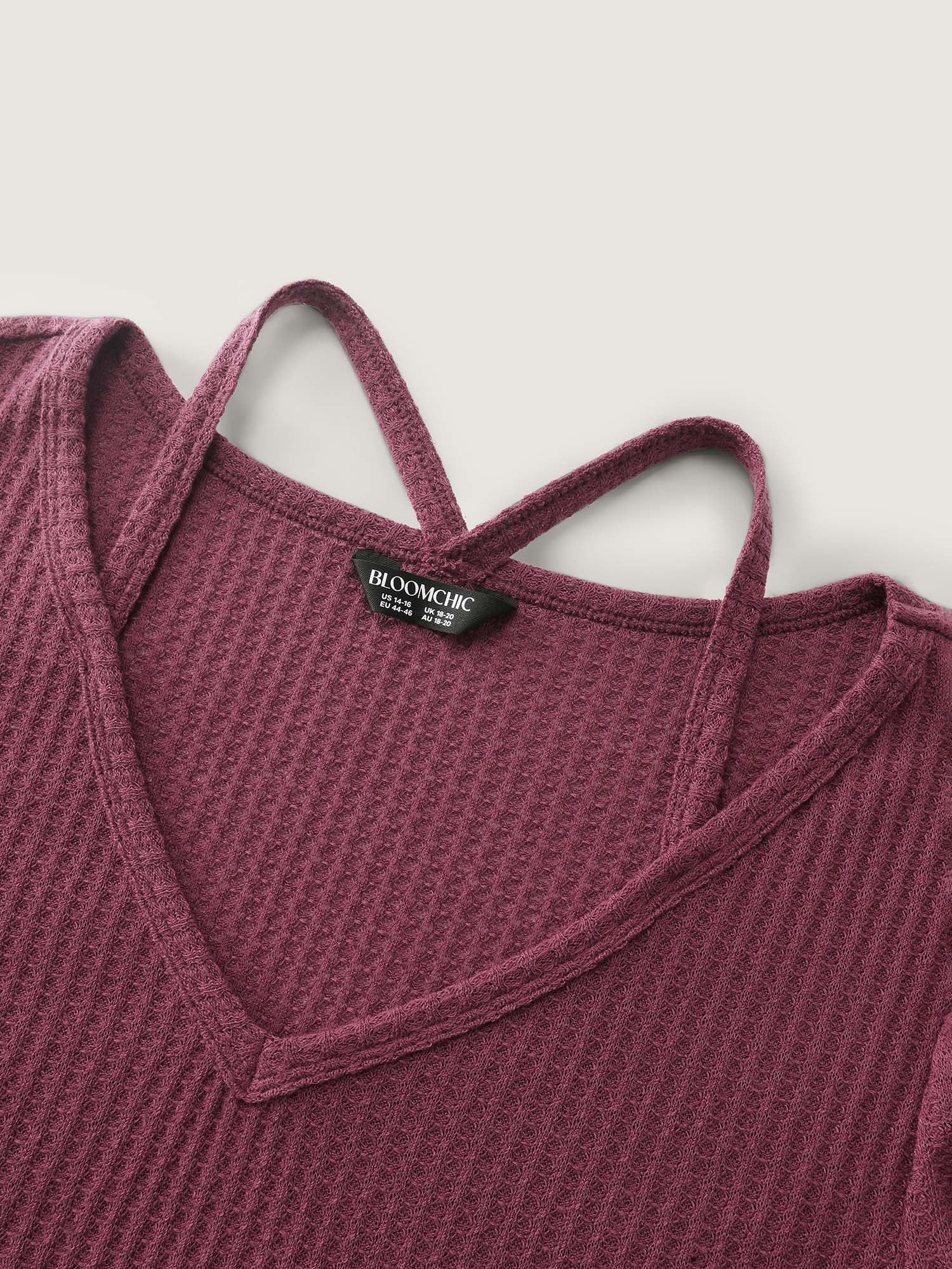 Textured Asymmetrical Hem Cut-Out Knit Top - Image 5